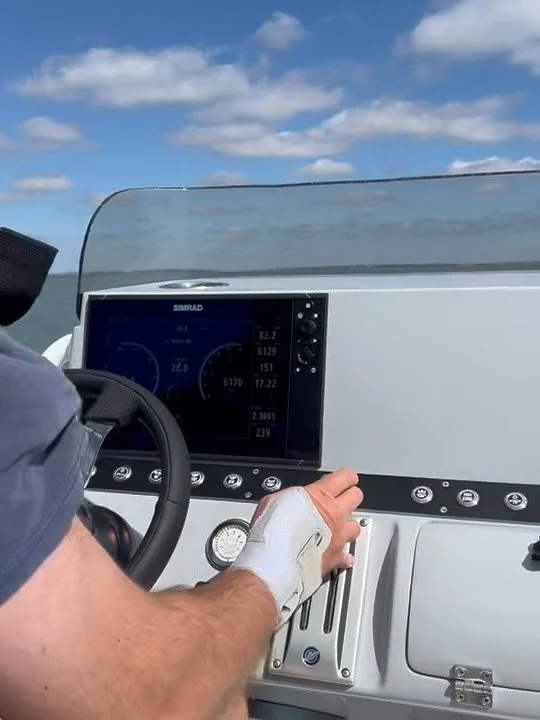 24 savage, @mercurymarine 425 Verado, 31 pitch revolutionX prop. We&rsquo;re really enjoying this setup and has a really good price point! #turnerboatworks #wadefishing #saltwaterfishing #catamaran #gulfcoast