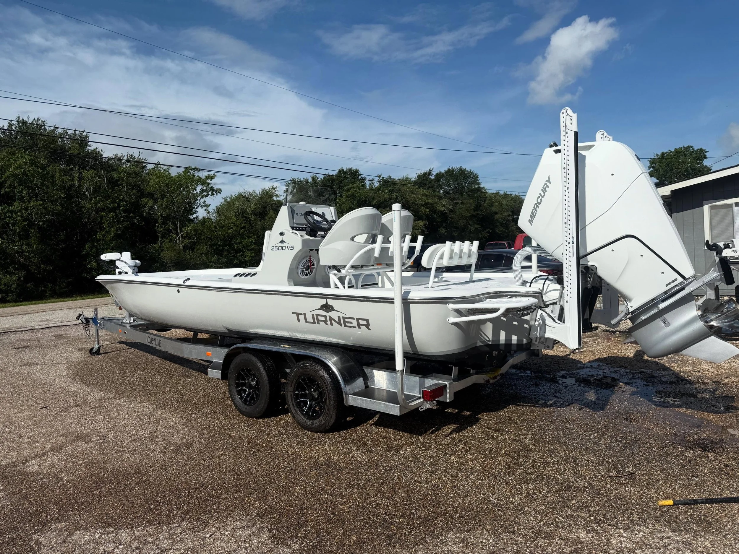 Beautiful 2500 VS getting ready to head to @performanceeastmarine! #turnerboatworks #mercurymarine #eastcoast #saltwaterfishing