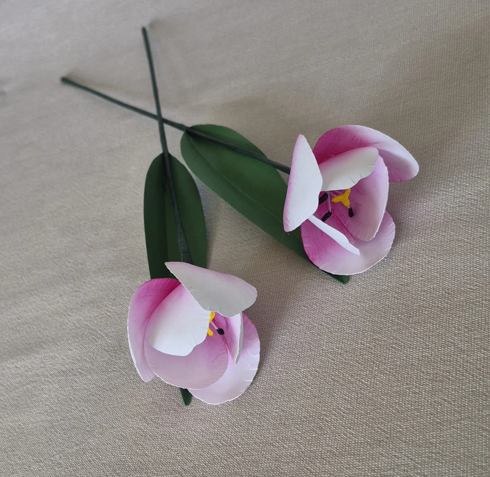 paper tulip bouquet stem.jpg