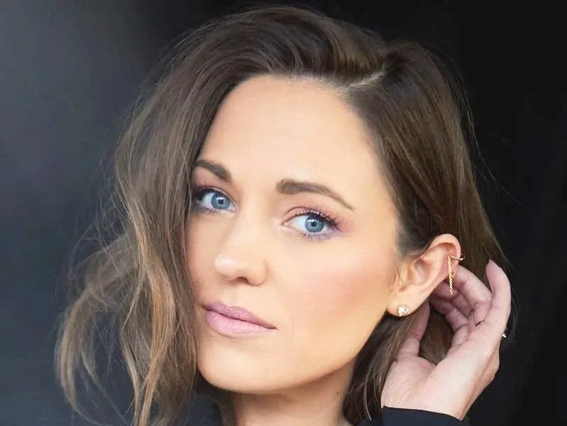 Laura Osnes-Johnson, Actress