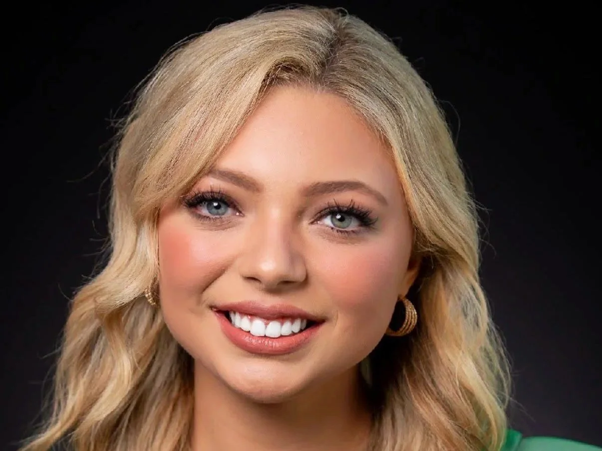 Caroline Smith Influencer & Cultural Commentator