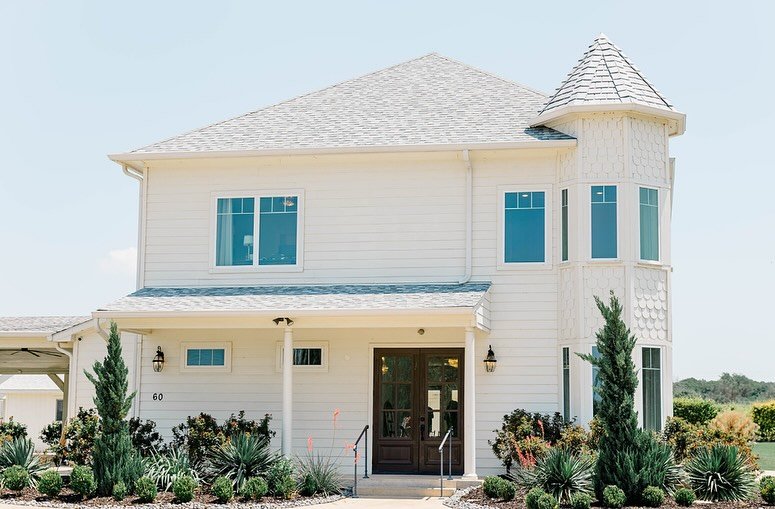 Looking for a space for your Holiday Parties? Make this holiday season one to remember 🥂Host your holiday party in one of our beautiful spaces &mdash; perfect for any celebration! 

✨ Celebration Packages starting at $749

📅 Limited availability - 