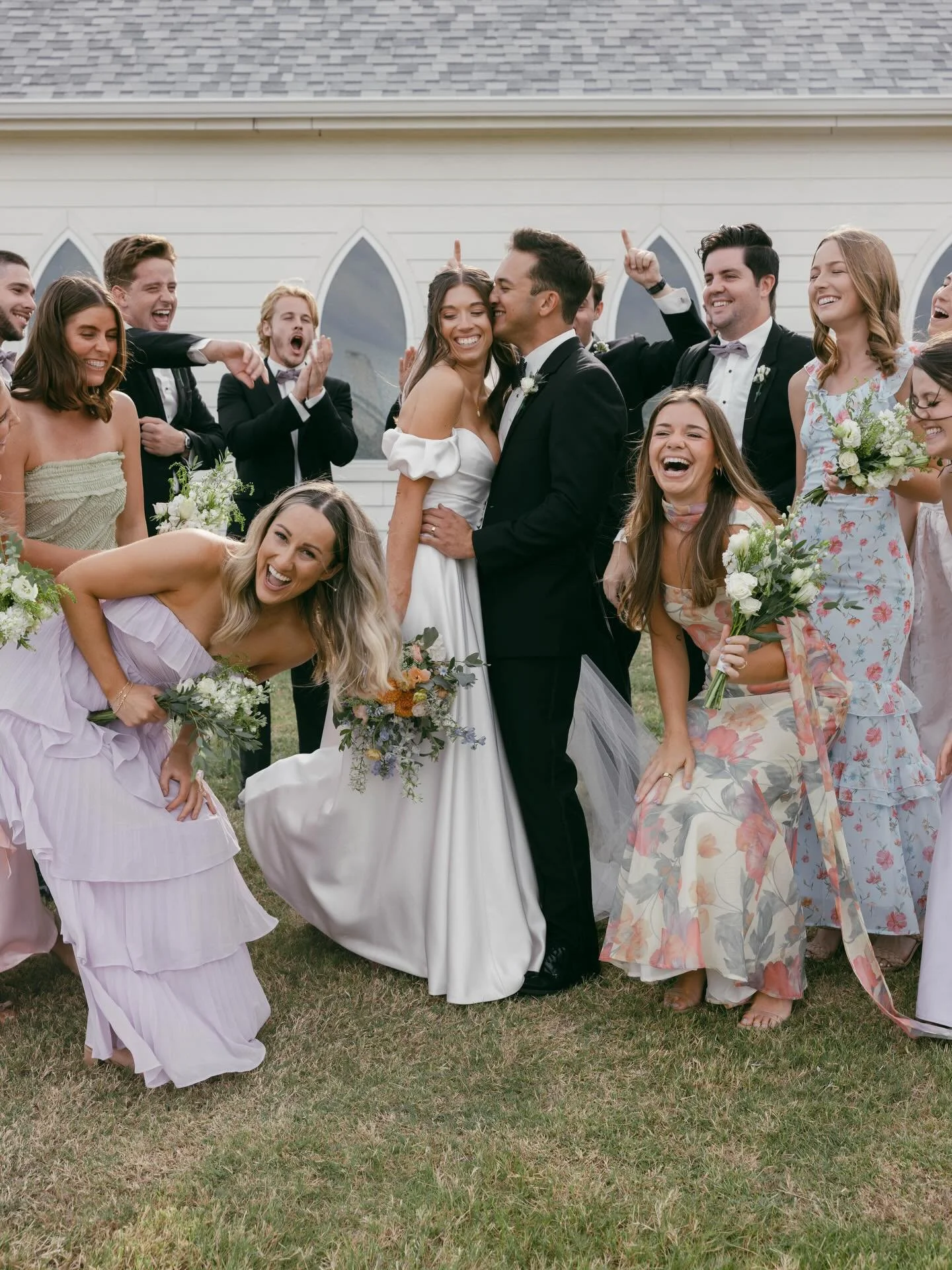 💍✨ Say YES to savings!

Black Friday deals on venue rentals are LIVE&hellip; but only until November 30. 

Inquire today and lock in your date + exclusive pricing!
📸 @katespitzerphoto
Venue: @oneprestonevents
Band: @bradthompsonband
Hair &amp; Make