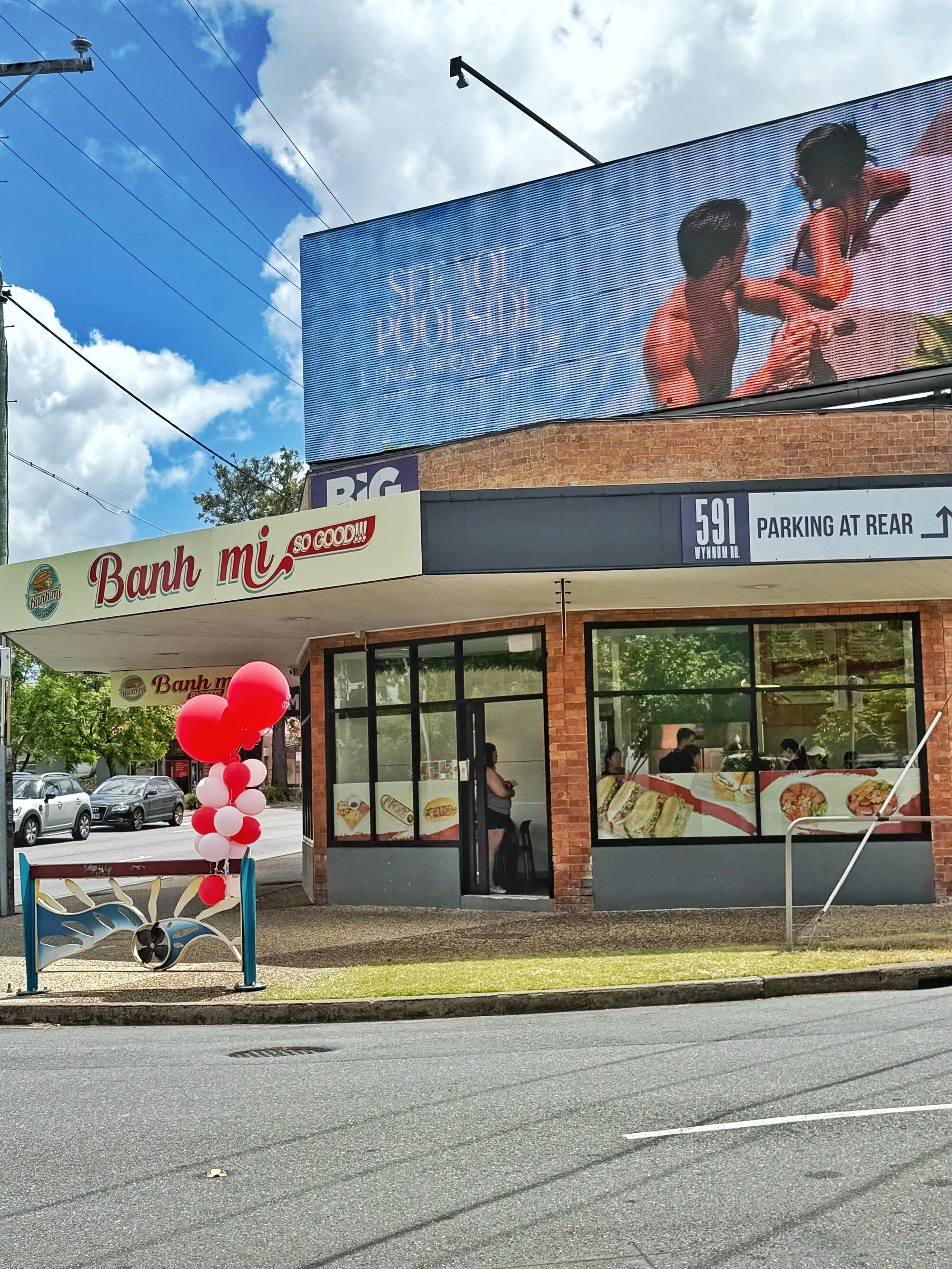 Foodieinheels_Brisbane_Food_Reviews_Beneath_The_Buzz_Banh_Mi_So_Good_Exterior2.jpeg