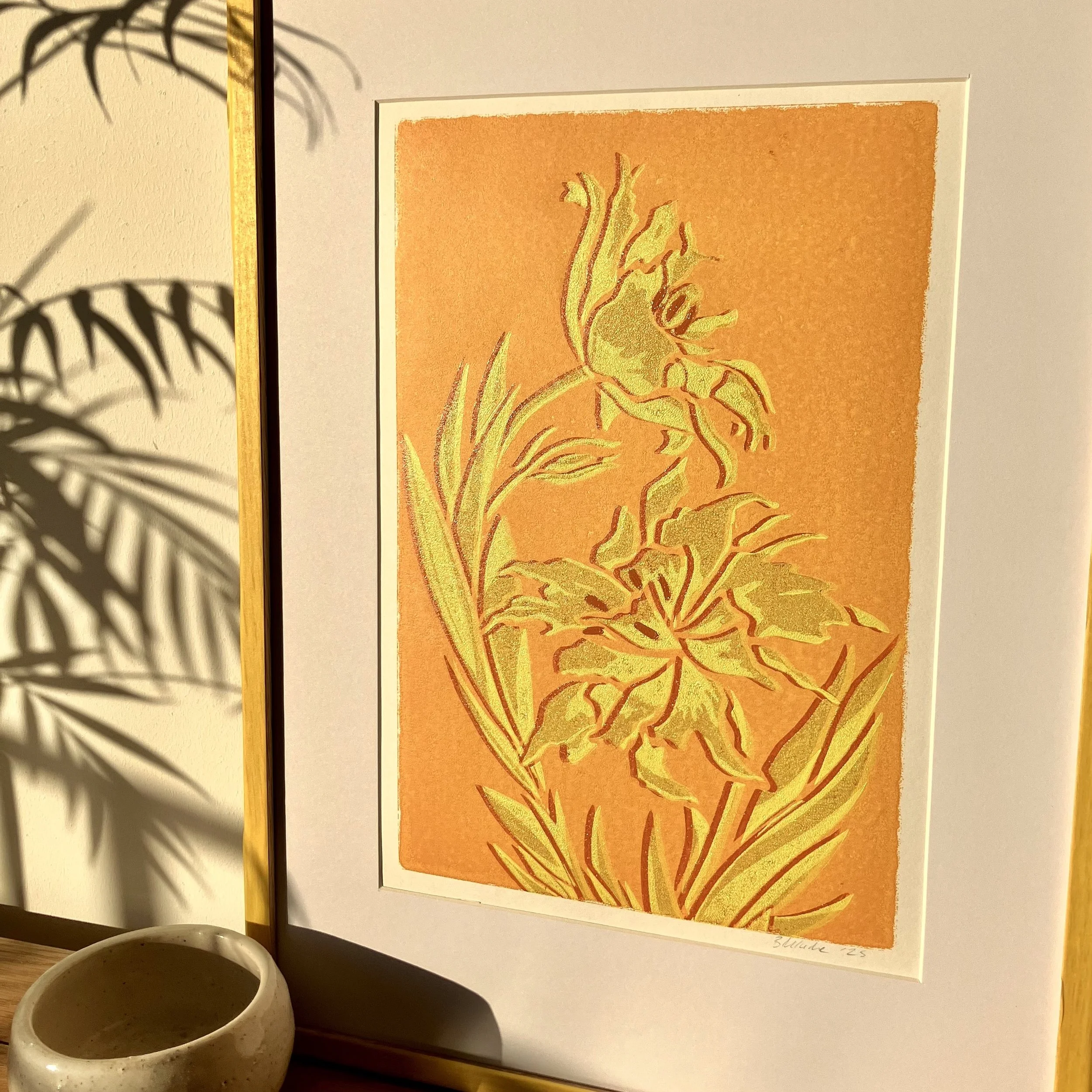 MONTE SPIDER TULIP NO 6 - A4 - YELLOW - OCHRE - LINO PRINT - MONOPRINT SERIES - SUNSET SHOT - FRAMED.jpg