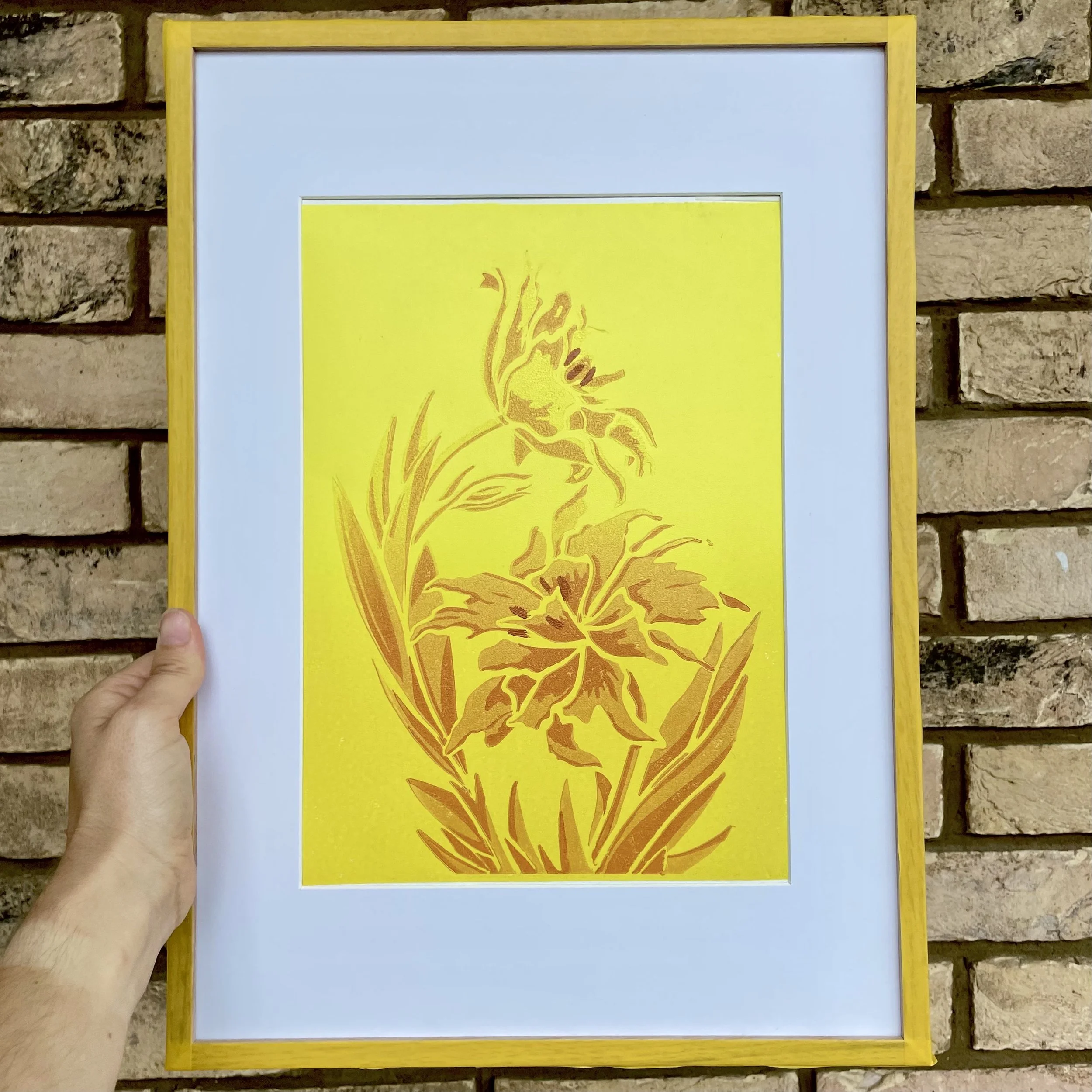 MONTE SPIDER TULIP NO 3 - YELLOW AND OCHRE OMBRE - LINO PRINT - A4 - BRICK WALL SHOT - FRAMED.jpg