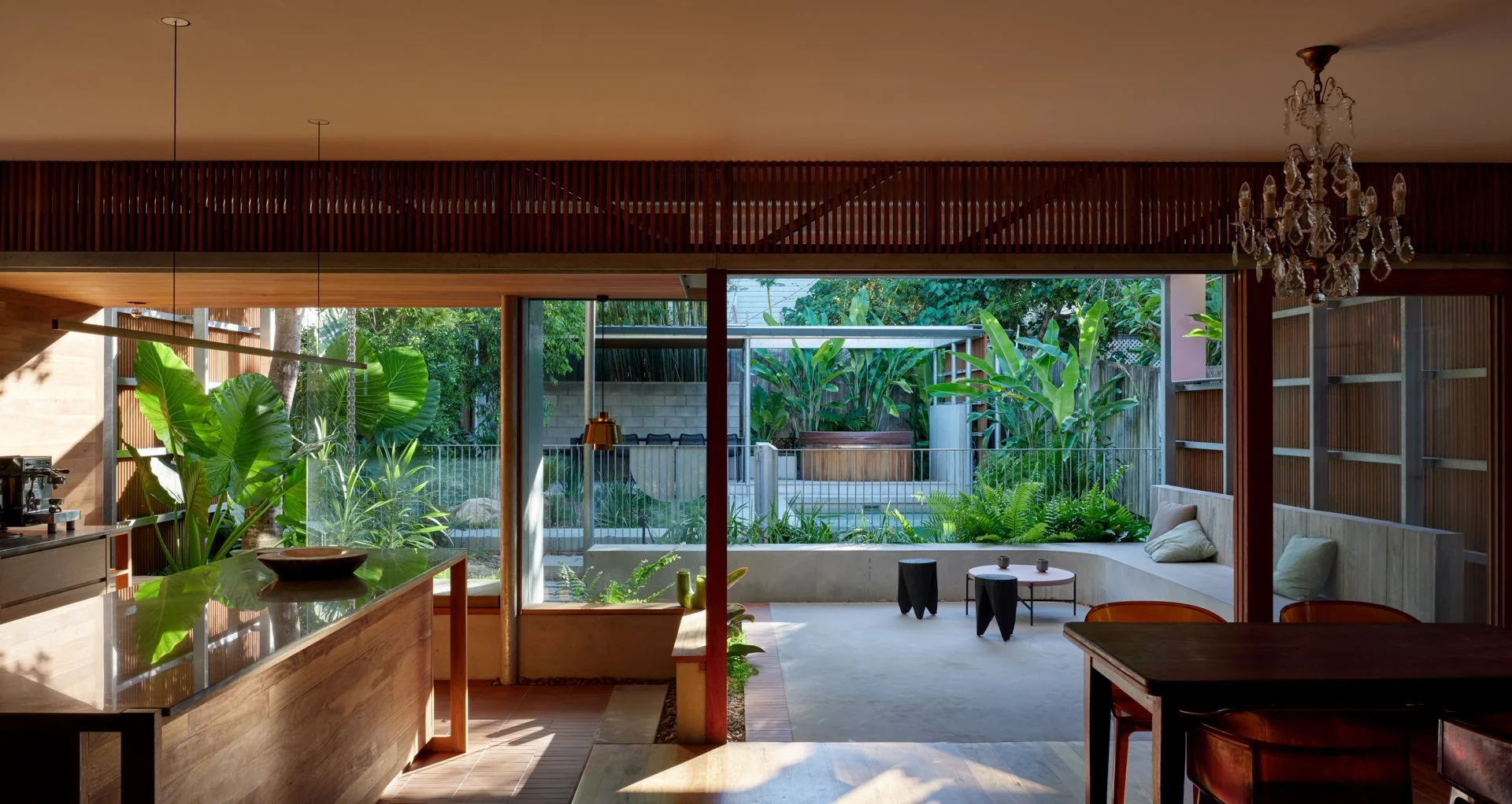 Case Study: Project 125 — A Calm, Connected Family Home in New Farm