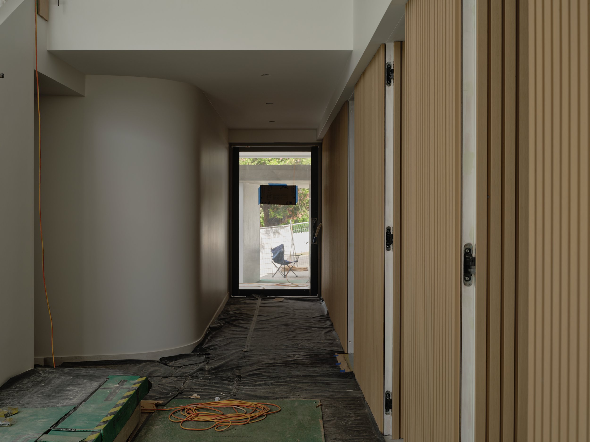 Entry with Concealed internal doors.jpg