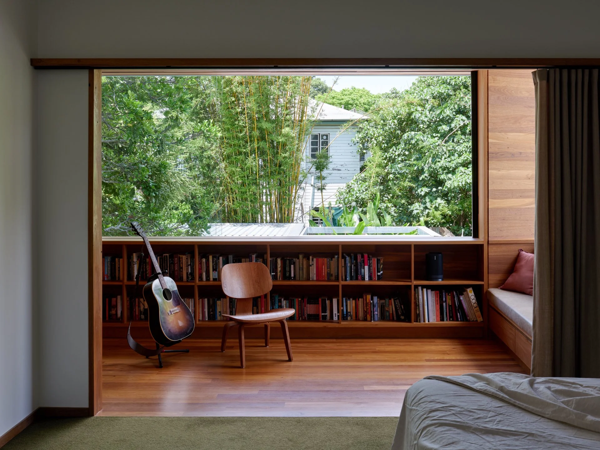 Custom timber joinery and library - Bespoke renovation to home in New Farm, Brisbane, by Allen Brothers Construction.