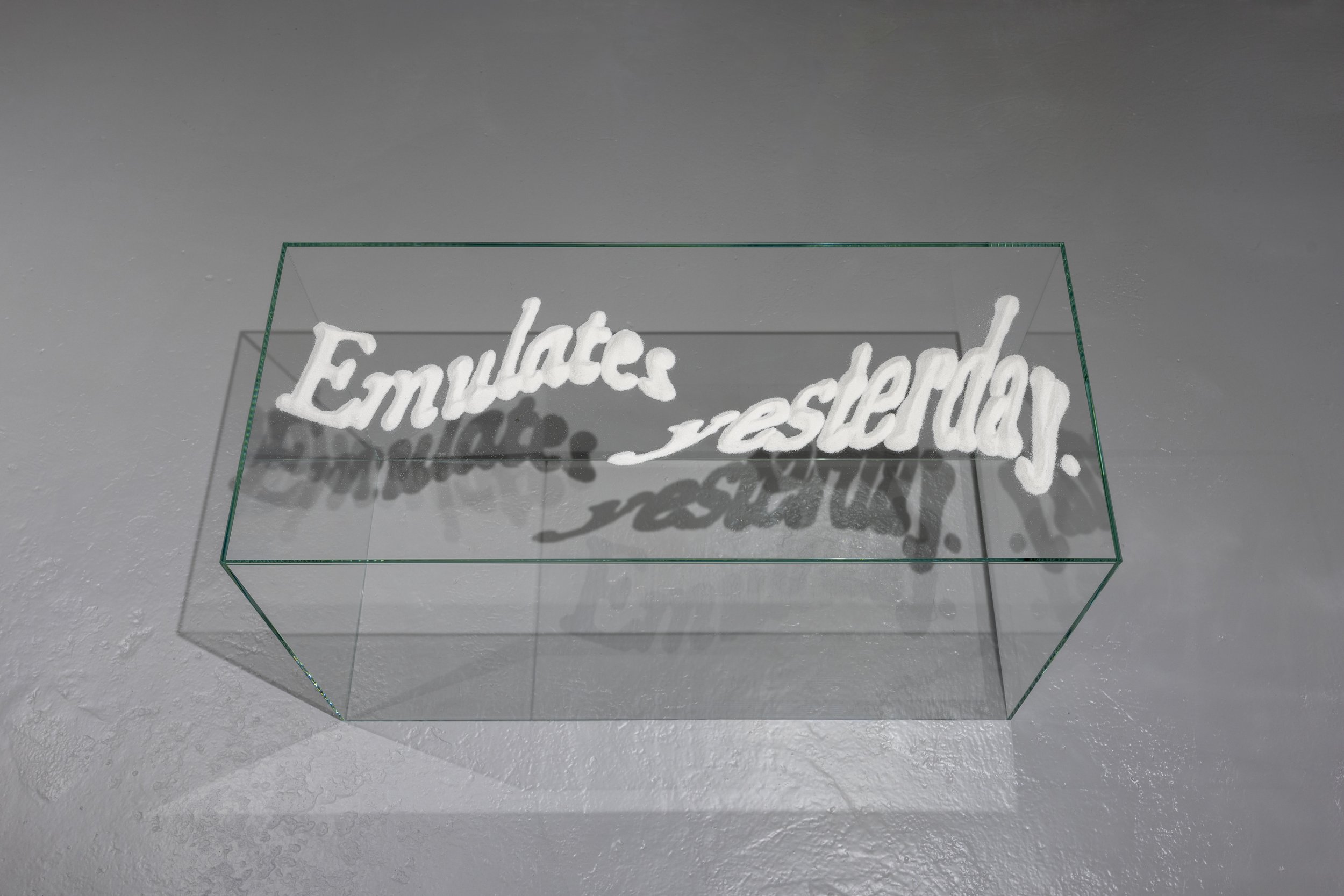 'Failed Attempt (Emulates Yesterday.)' 2026
Silica sand & Glass plinth, 61 x 107 x 48 cm
Photo: Malle Madsen