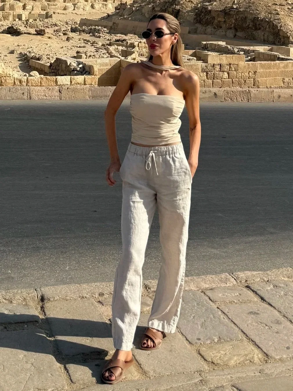 Light & Love Foenix Linen Pants - Women's