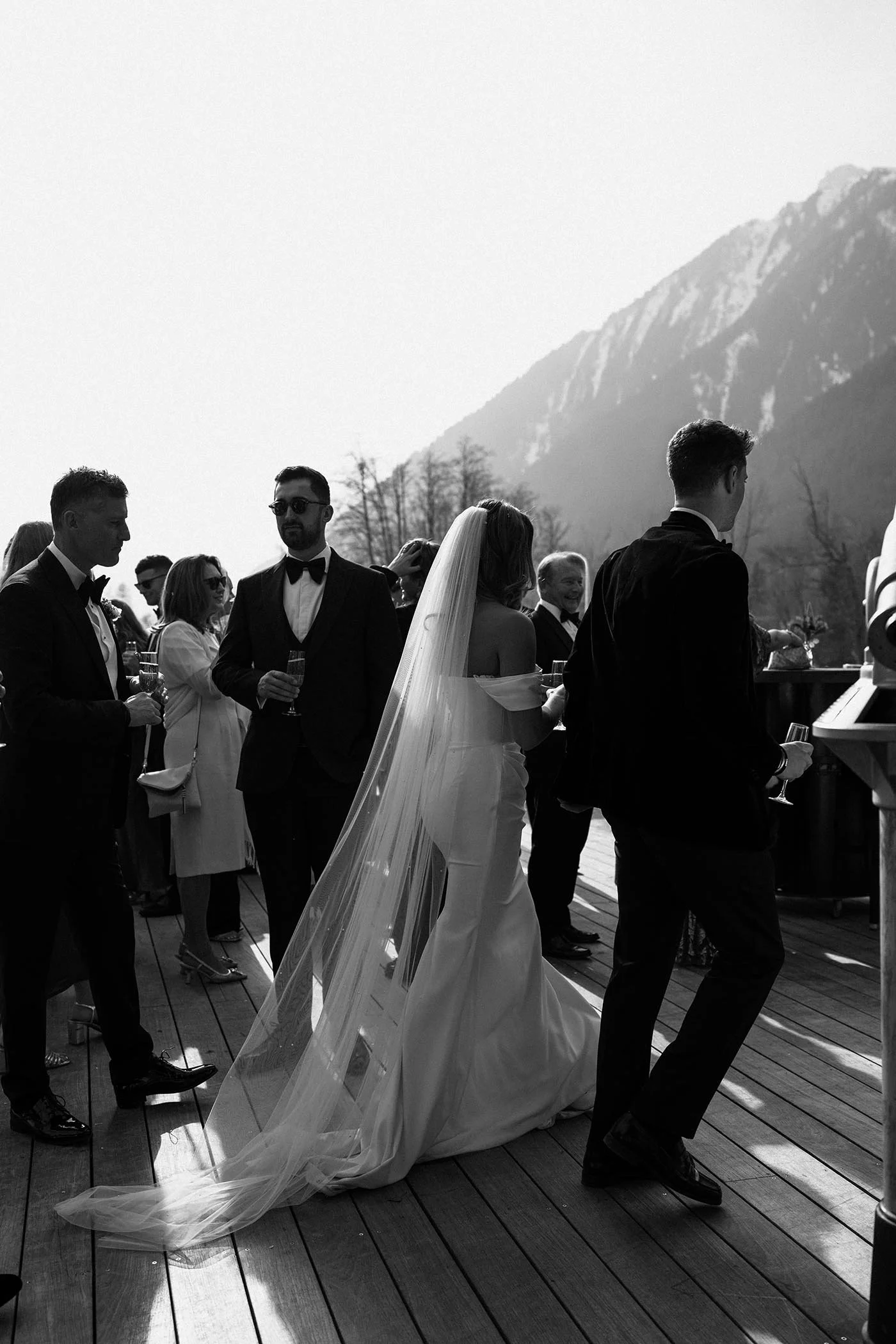 couple-cocktail-hour-wedding-chamonix.jpg