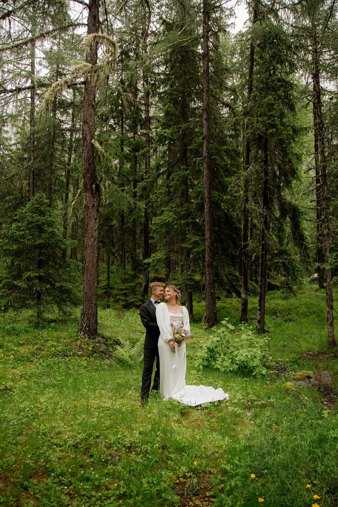 chamonix-wedding-couple-portrait-alpine-forest.jpg