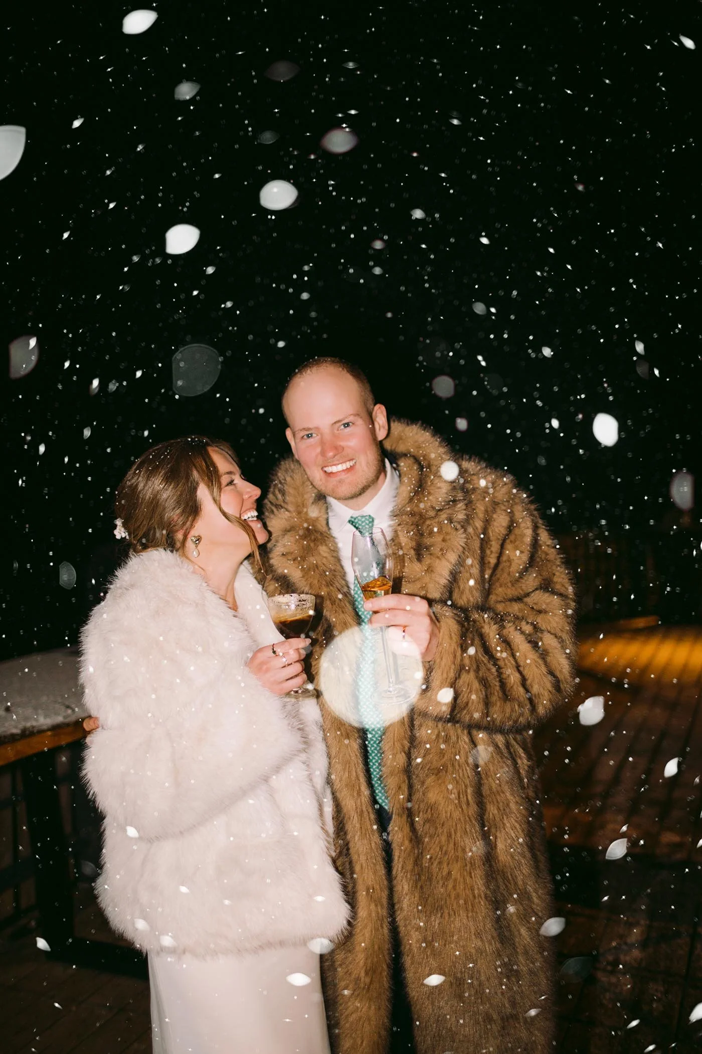 la-clusaz-winter-wedding-night-snowy.jpg