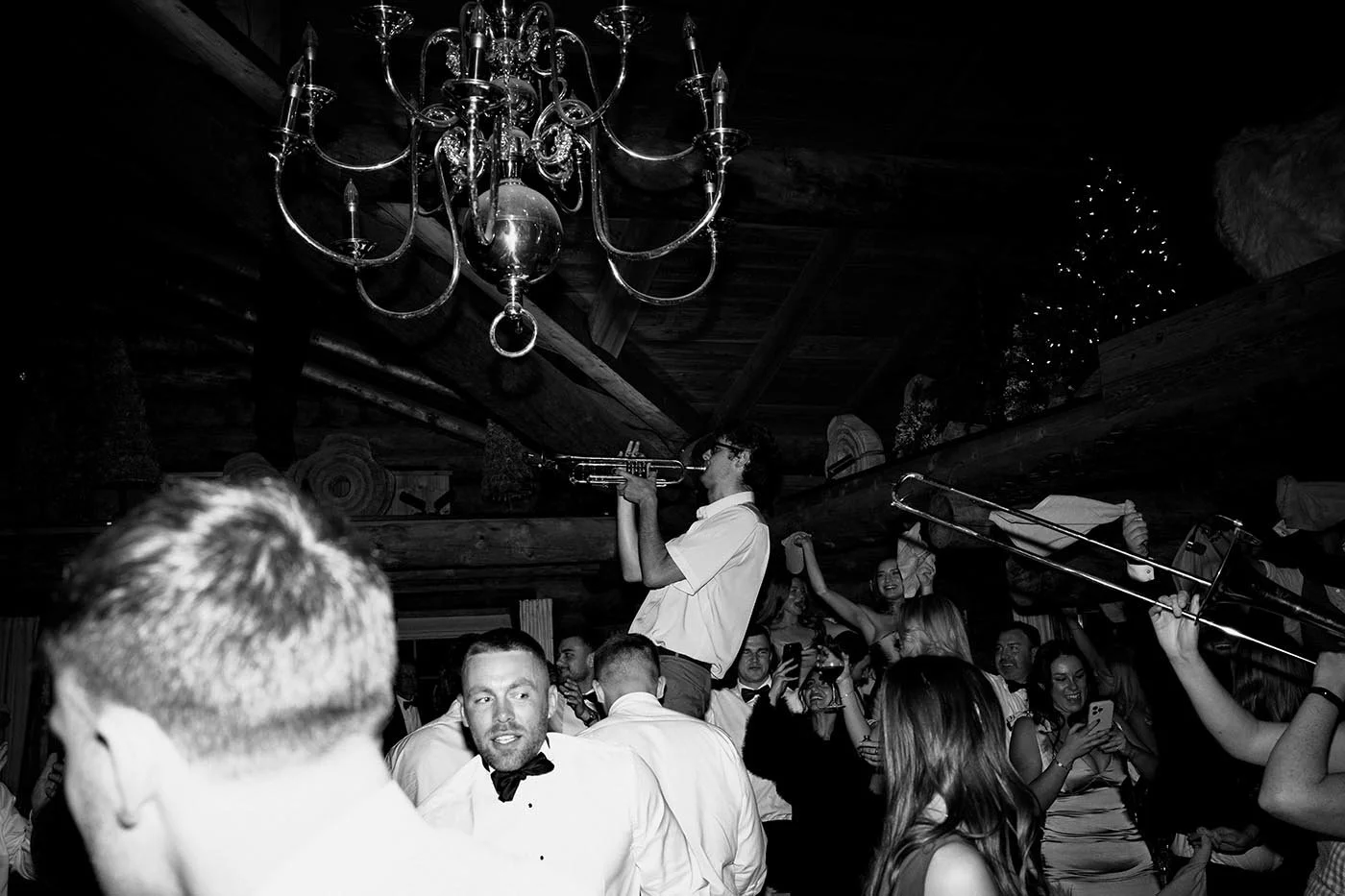jazz-band-celebration-dancing.jpg