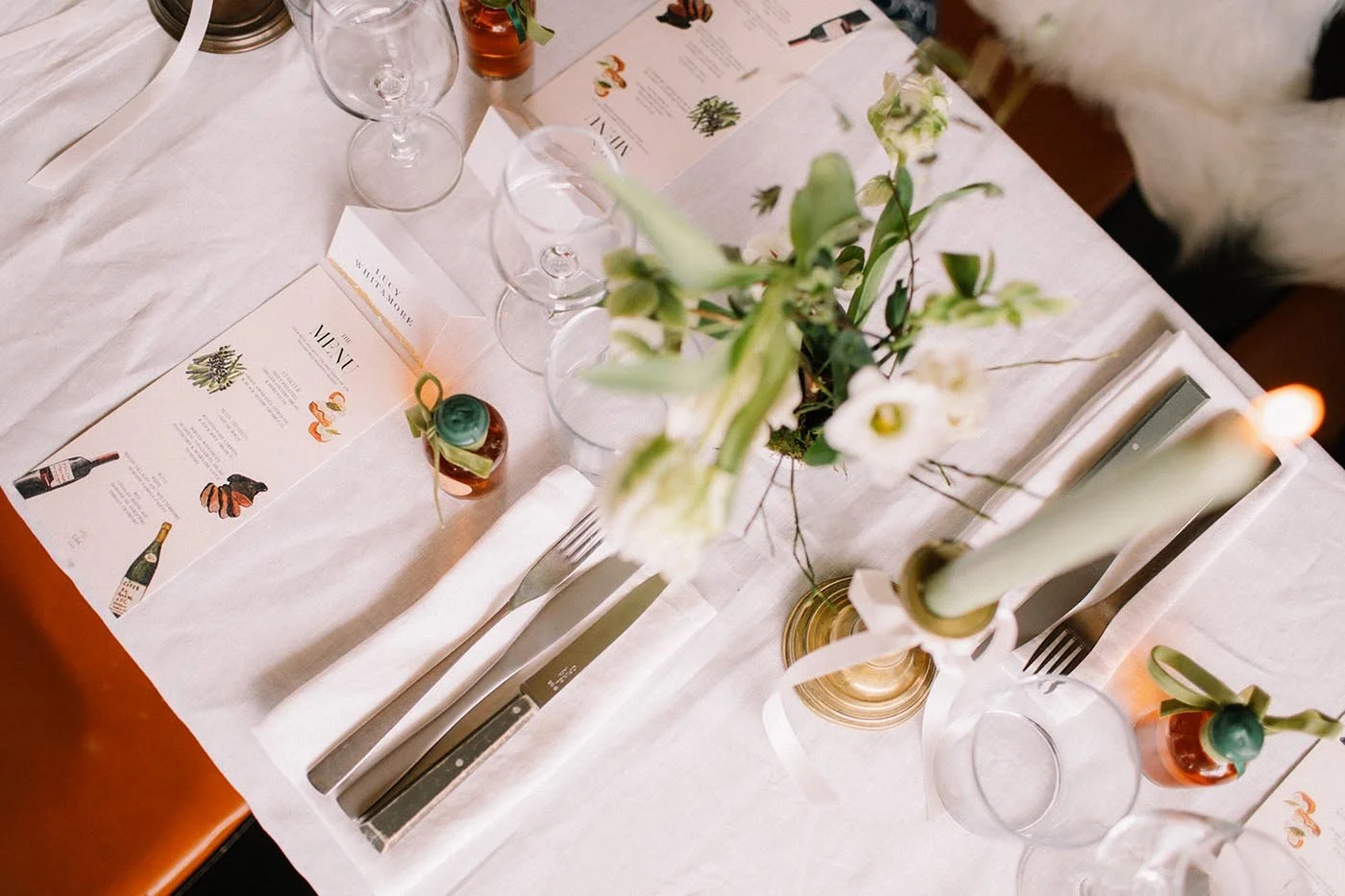 wedding-table-flatlay-menu-details-french-alps.jpg