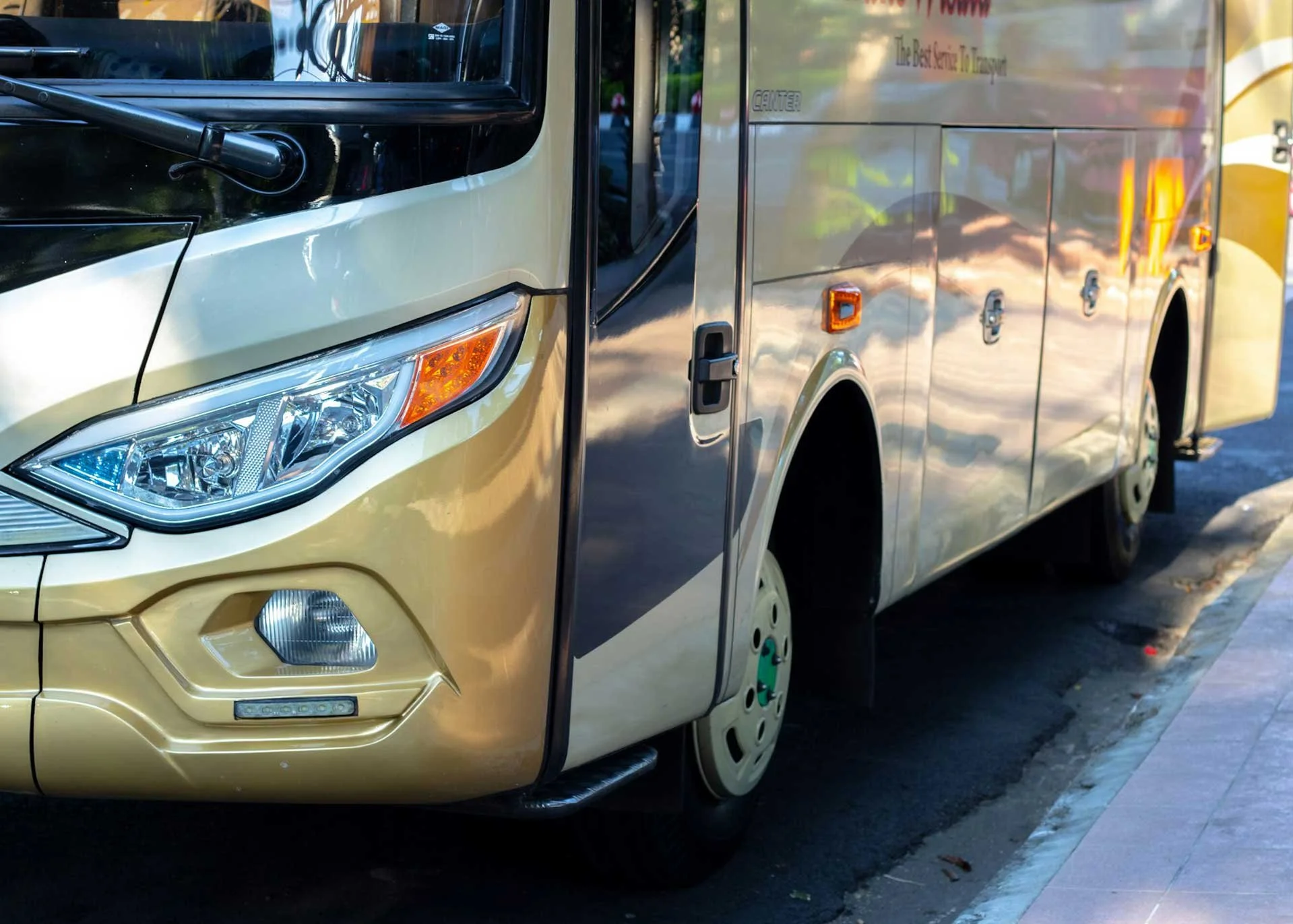 Coach-1.jpg