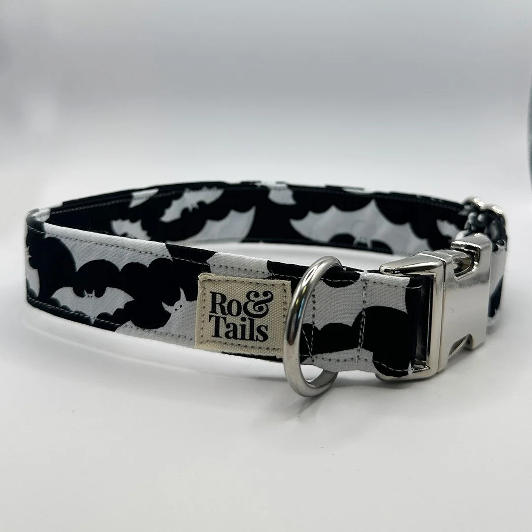 Side Release Buckle Collar - The Halloween Edit - Black Bats - 25mm