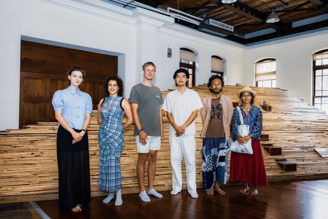 Tsung-yeh and Houlangh AIRs: Valentína Hučková, Matilde Stolfa, Peter Baron, Wei Po Jen, Nobuyuki Suguhara, and Ayaka Nakamura (Left to right)