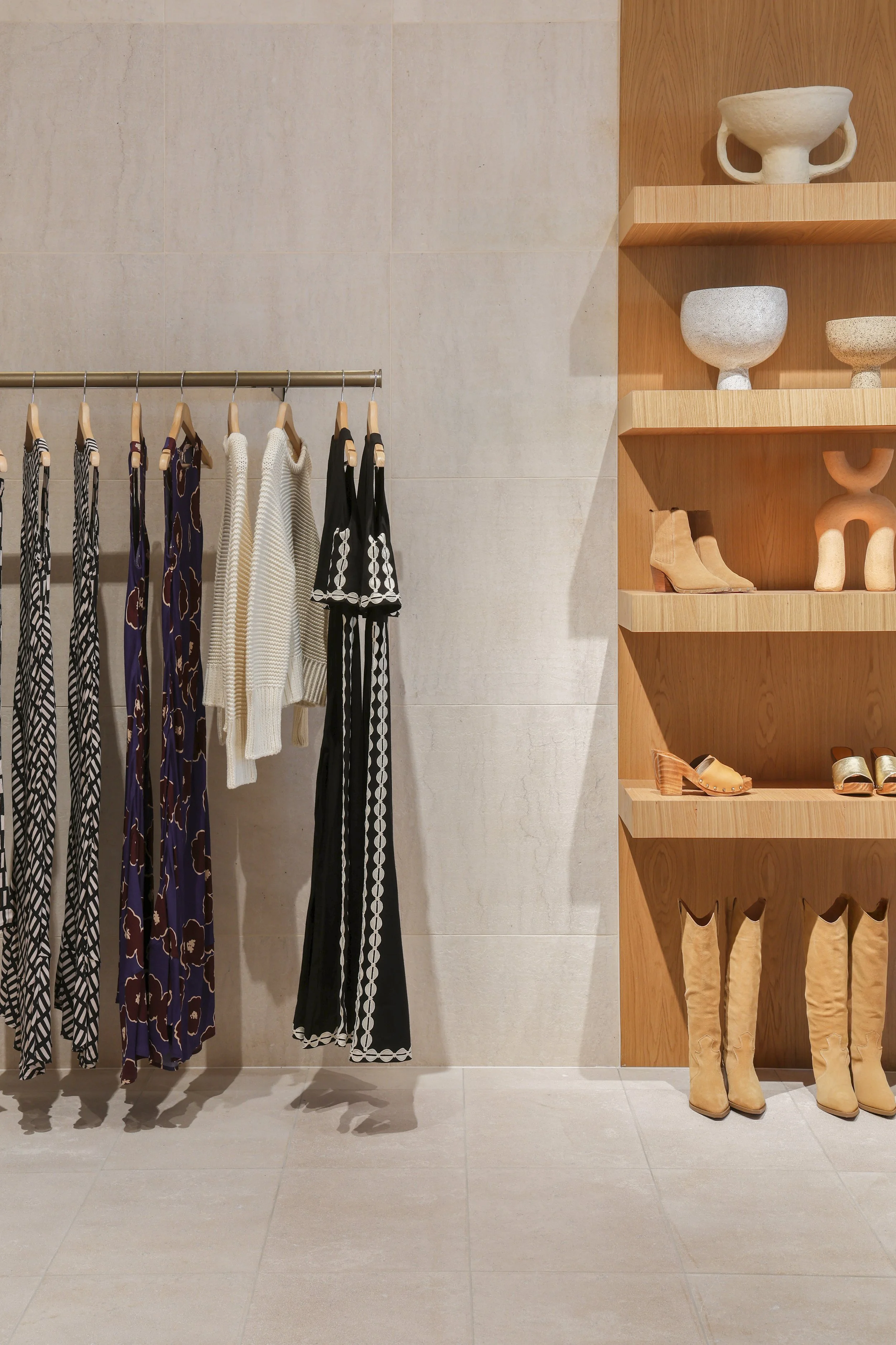Mister-Zimi-Pacific-Fair-Boutique-warm-interior-shelving