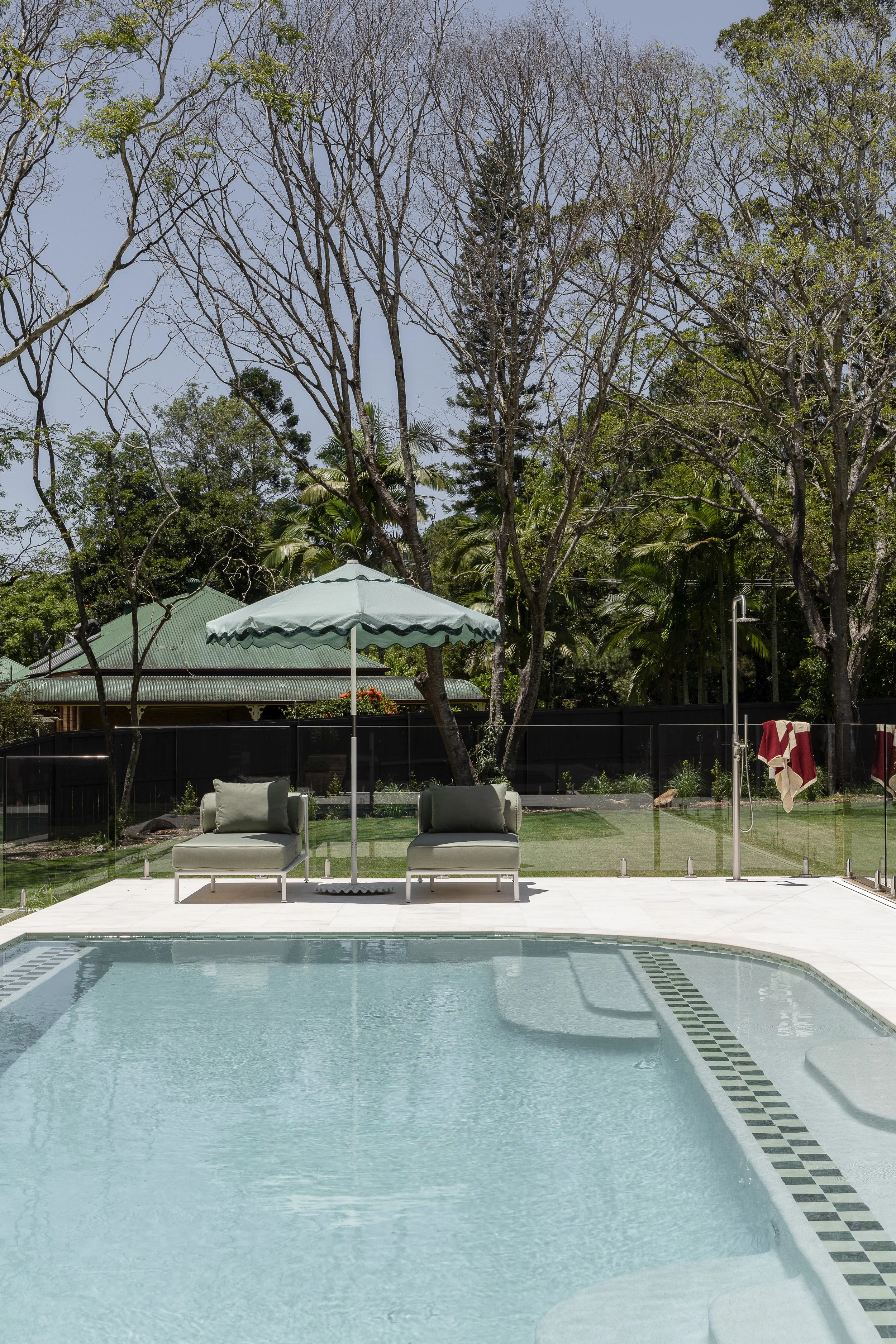 the valle casa coastal outdoor pool area