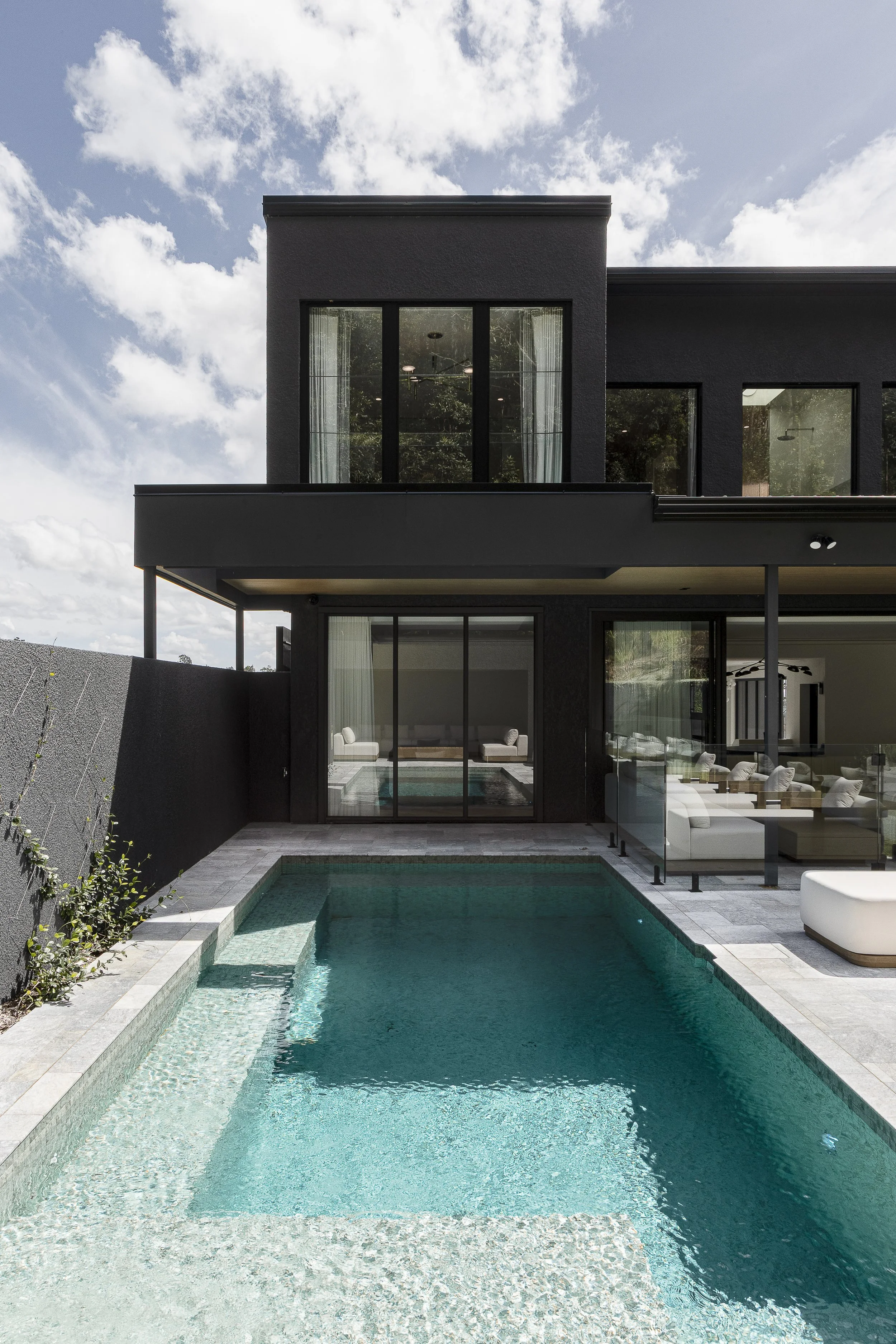 Dark-Exterior-House-Monochrome-Outdoor-Pool