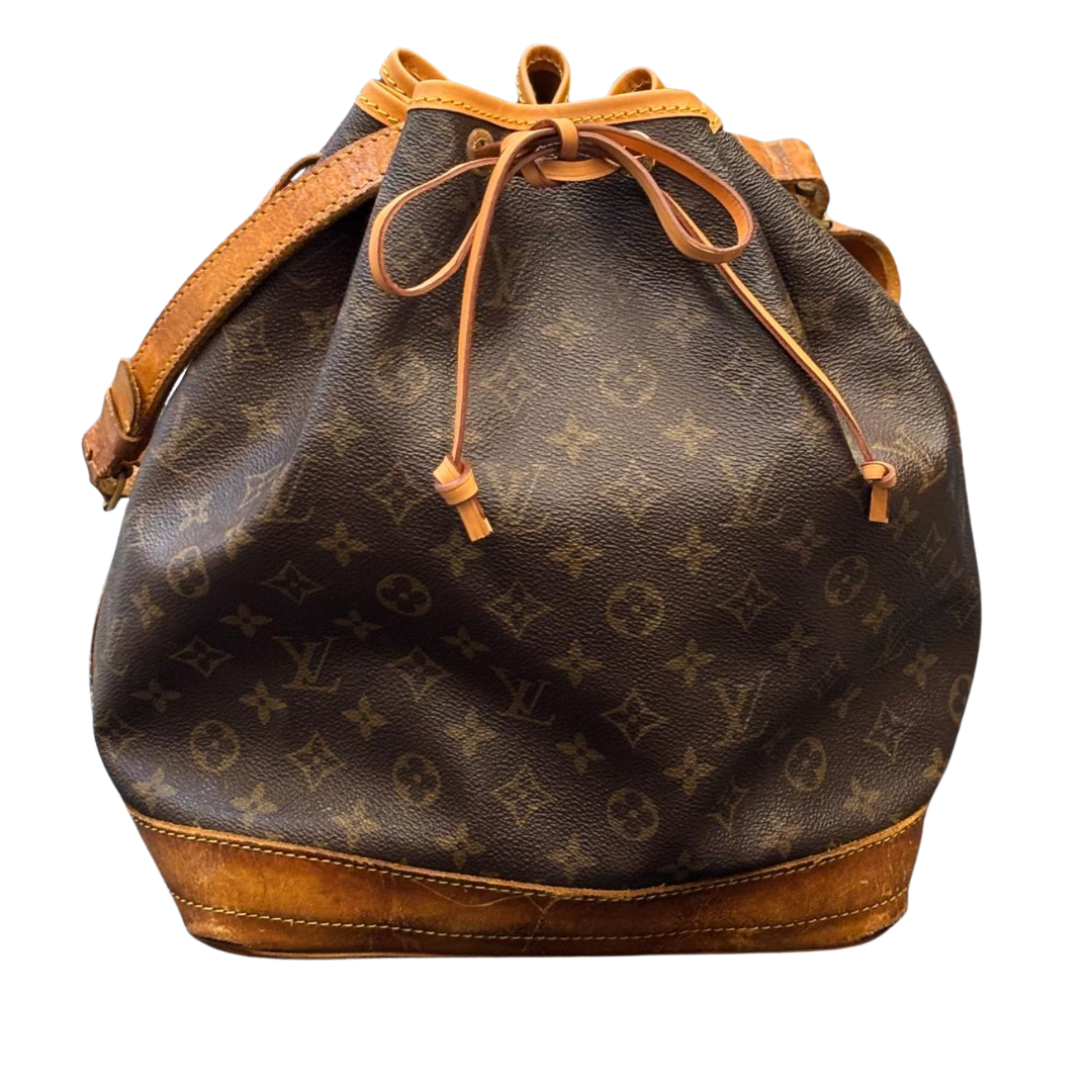 Louis Vuitton Tasche aus Monogram Canvas mit Lederdetails.