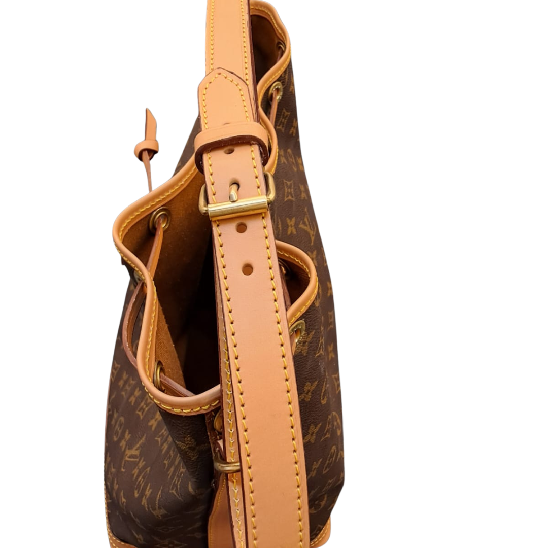 Louis Vuitton Tasche in braun mit Monogramm-Design und hellbraunen Lederdetails