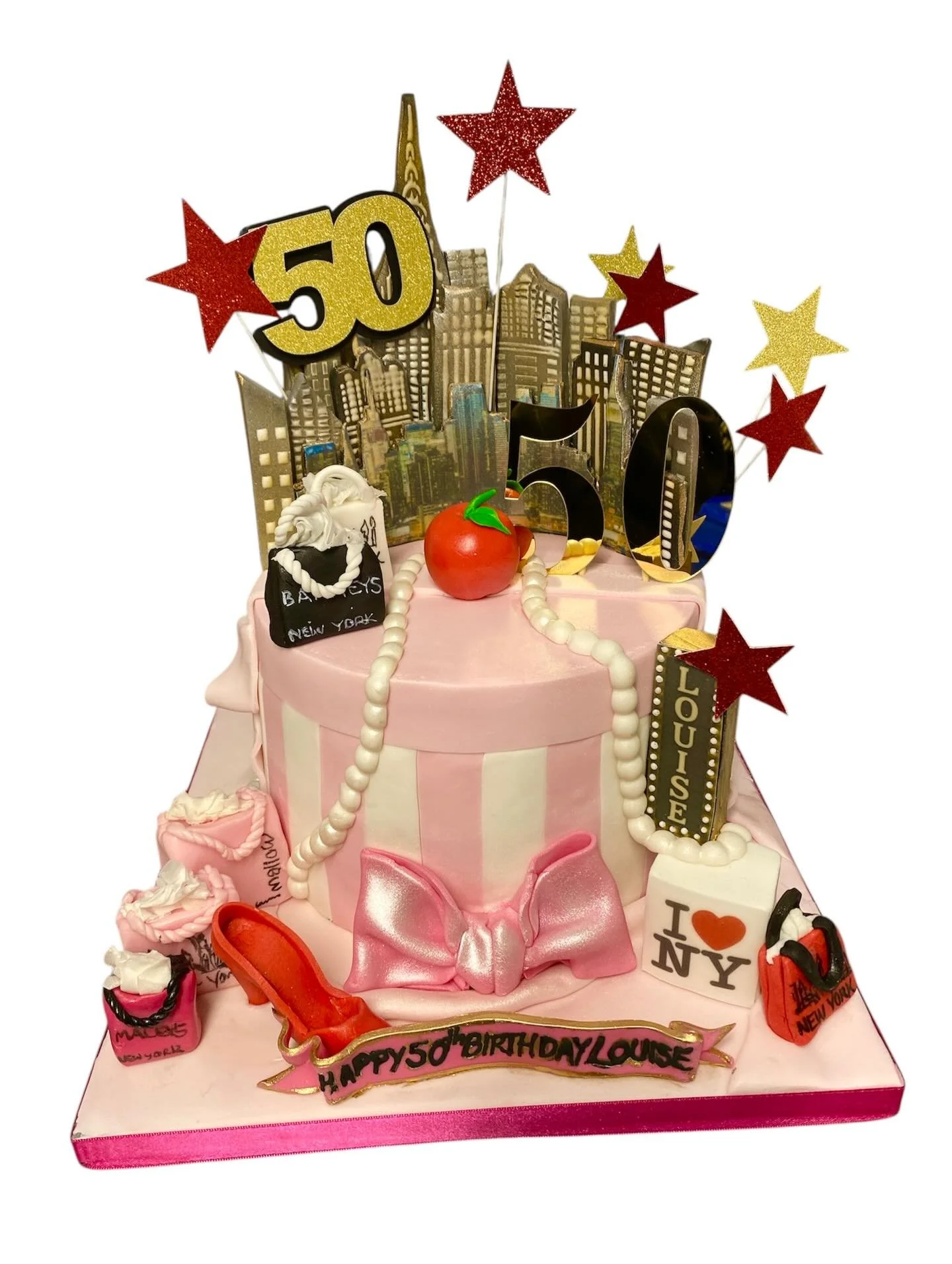 Customer sketched this idea out for me.  Pretty much stuck to the brief just moved a couple of things around.  Have a great trip to New York Louise ! #newyorkcake