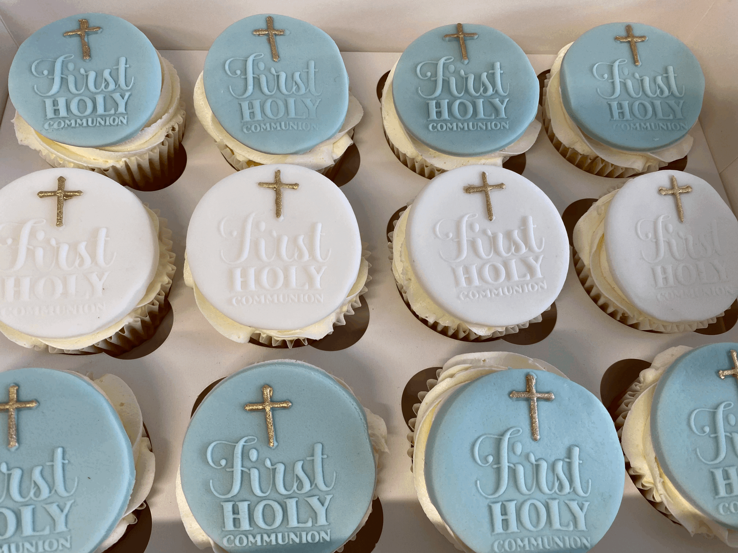 Holy Communion Cupcakes