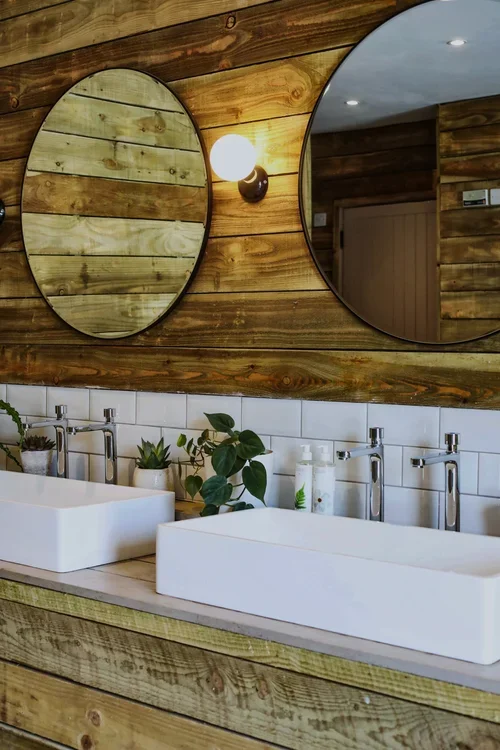 Cabilla+Beth+Druce+Bathroom-1+(1).webp