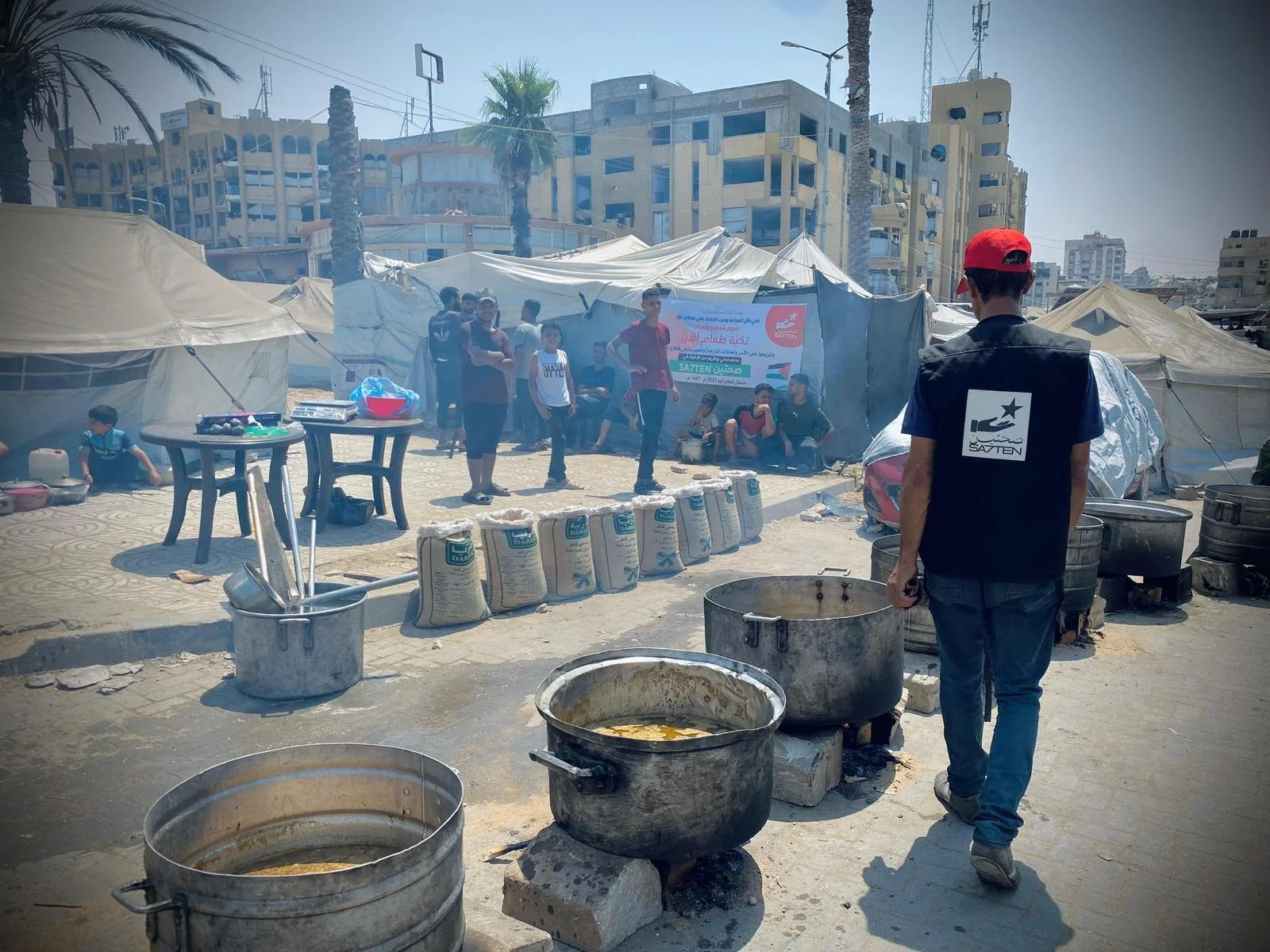 « Ils disent qu'ils vont envahir la ville de Gaza et l'occuper entièrement, nous répondons que nous avons déjà vécu la mort »