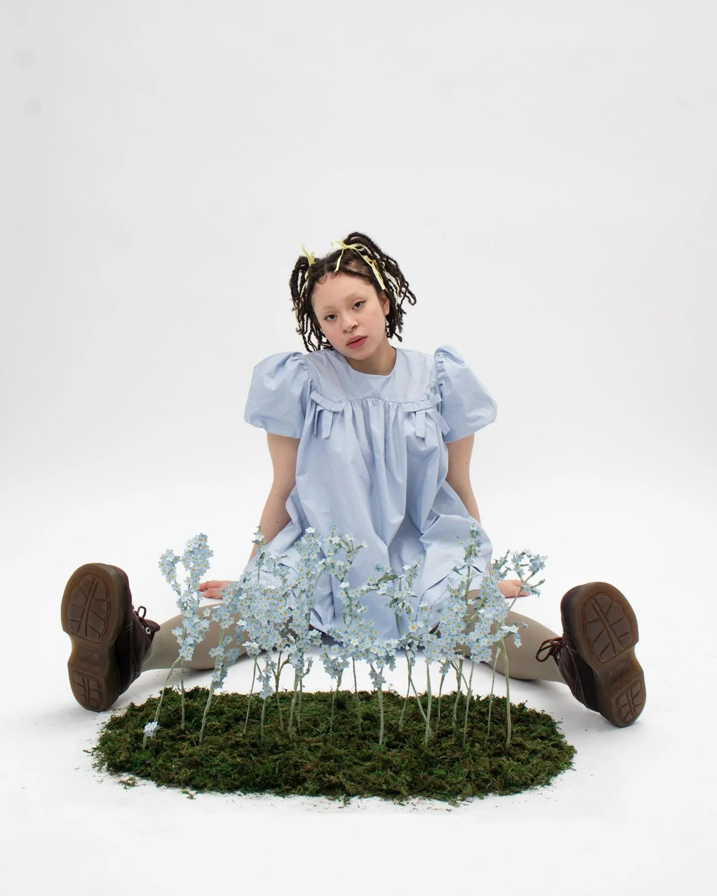 one of my final images for my &ldquo;dreaming of blooms&rdquo; shoot. photography/props/styling/creative direction by me. Modelled by @king9boo0 and assisted by @milliecoraliesands @kittybellefashion @mollydpearce and @daisydaisygb 🌸🌸🌸 @norwichuni