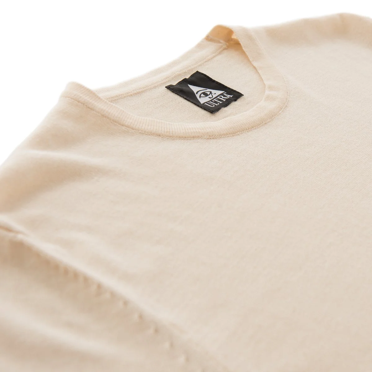 Crewneck-white-t-shirt-detail.jpg