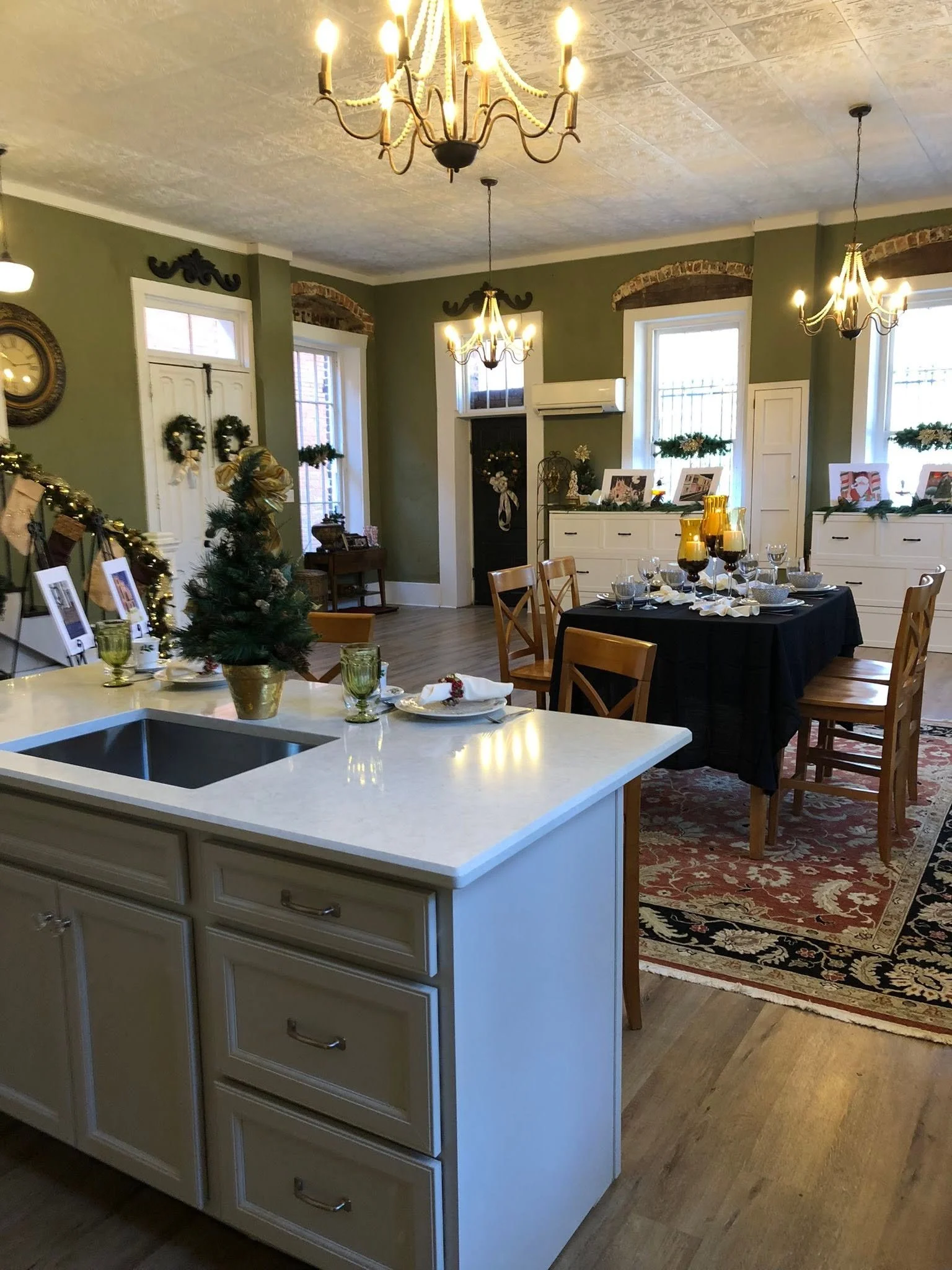kitchen and dining area with Christmas decor