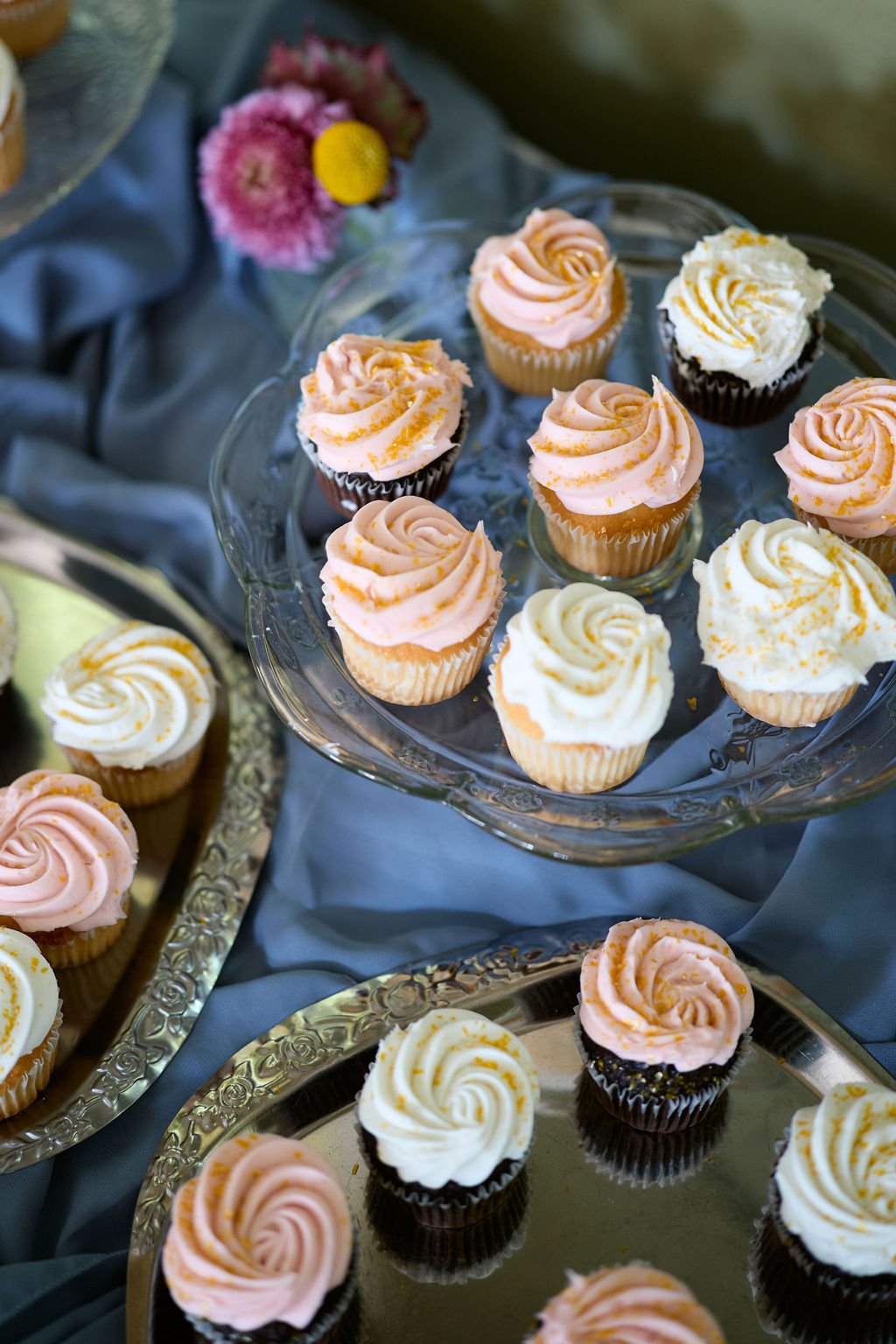 pink and white cupcakes close up