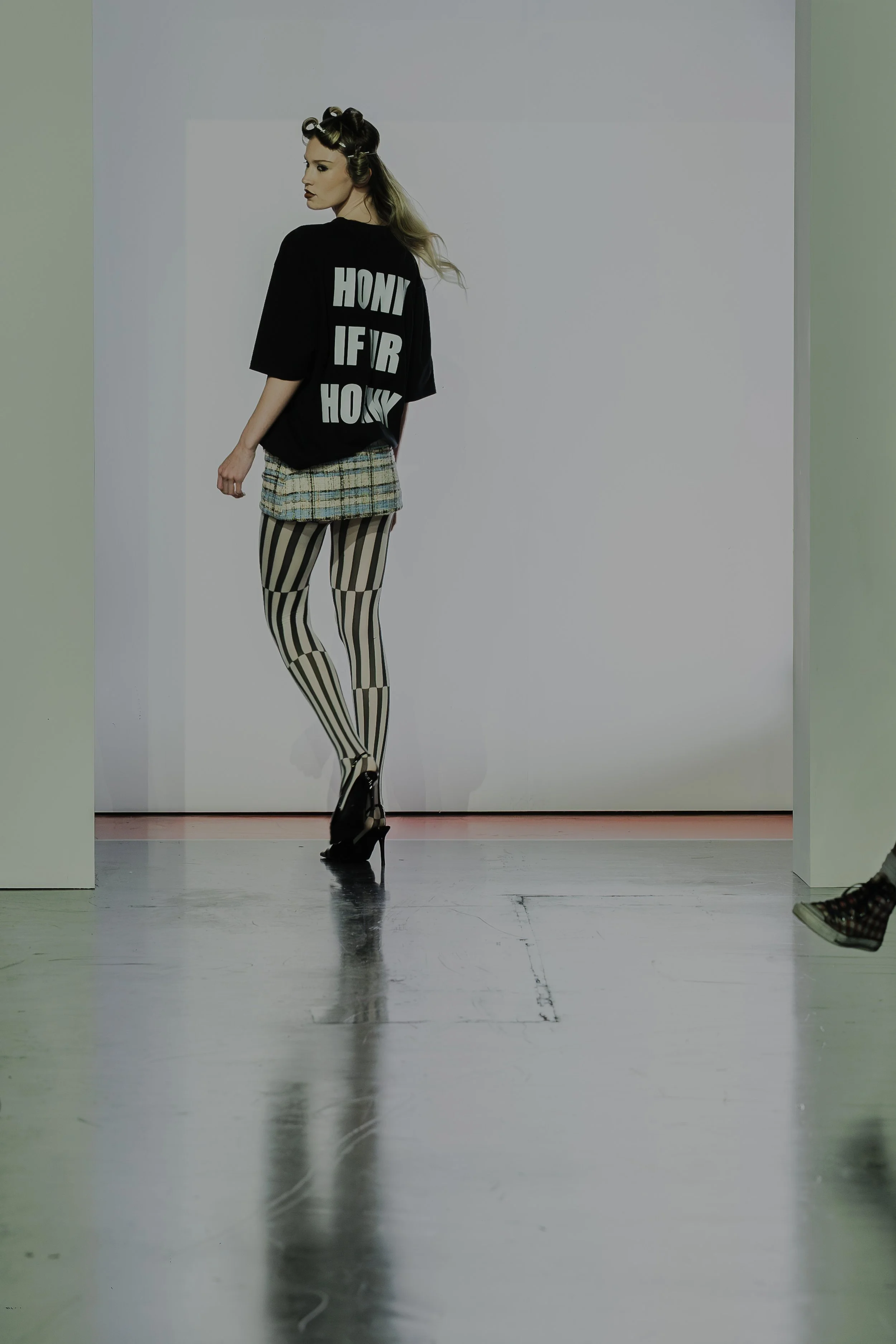MakeItWet-MancuniaUgly-Runway-by-@JodyHartley_Photos-for-MFW--1843.jpg