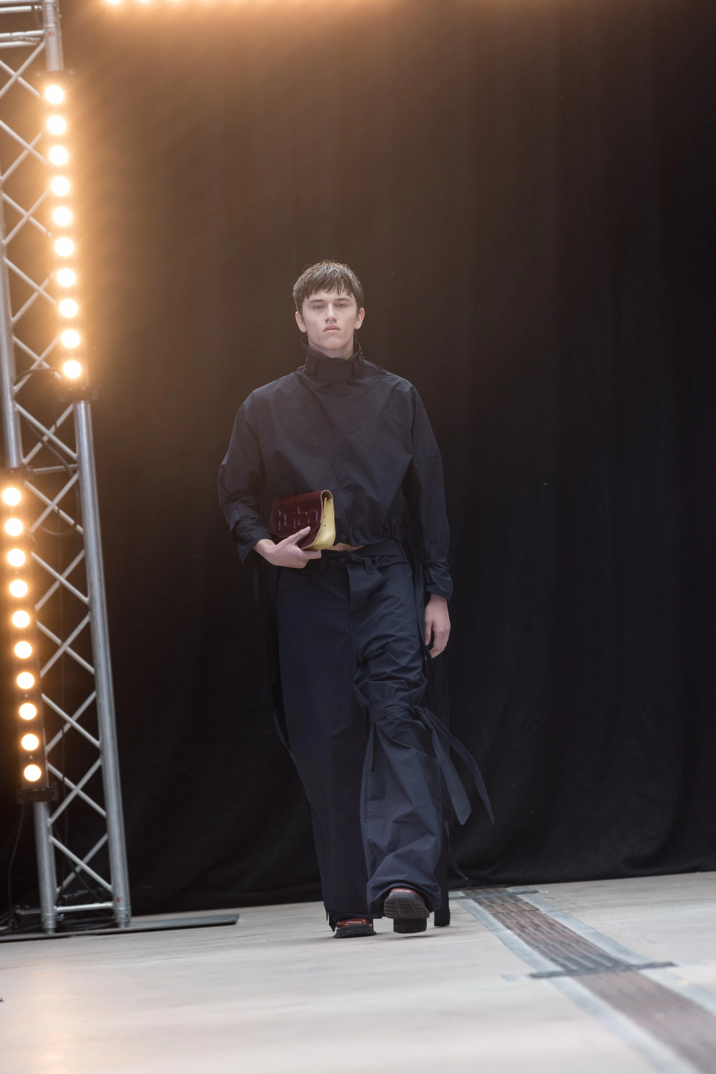 2025_mfw_ macunia uglzyrunway- inesbahr-30 copy.jpg