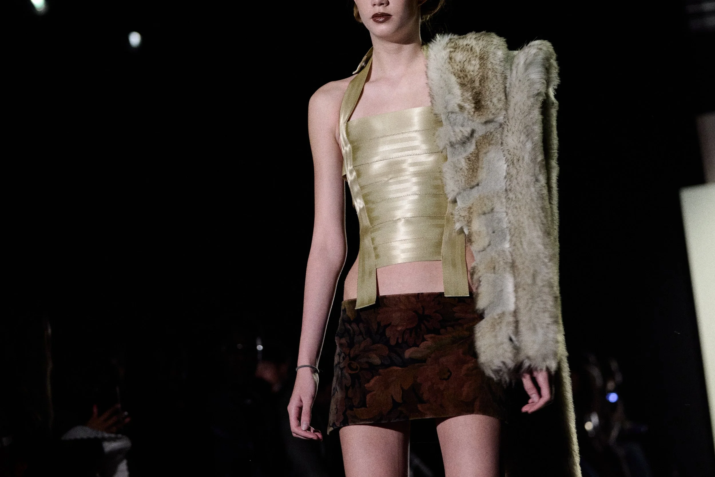 MakeitWet_MakuniaUgly_26_Runway1_by_Ines_Bahr_for_MFW 26 (1).jpg
