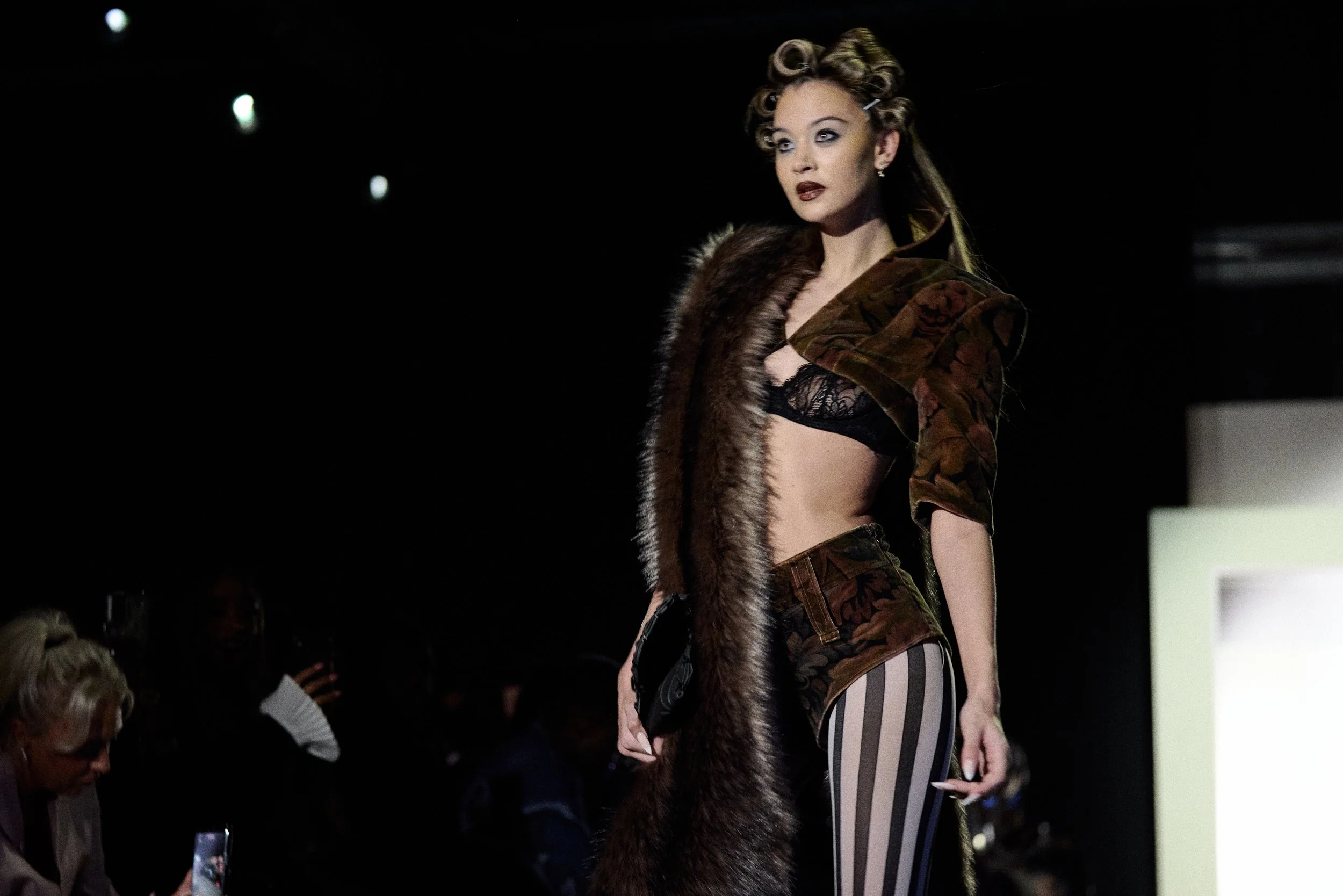 MakeitWet_MakuniaUgly_26_Runway1_by_Ines_Bahr_for_MFW 92.jpg
