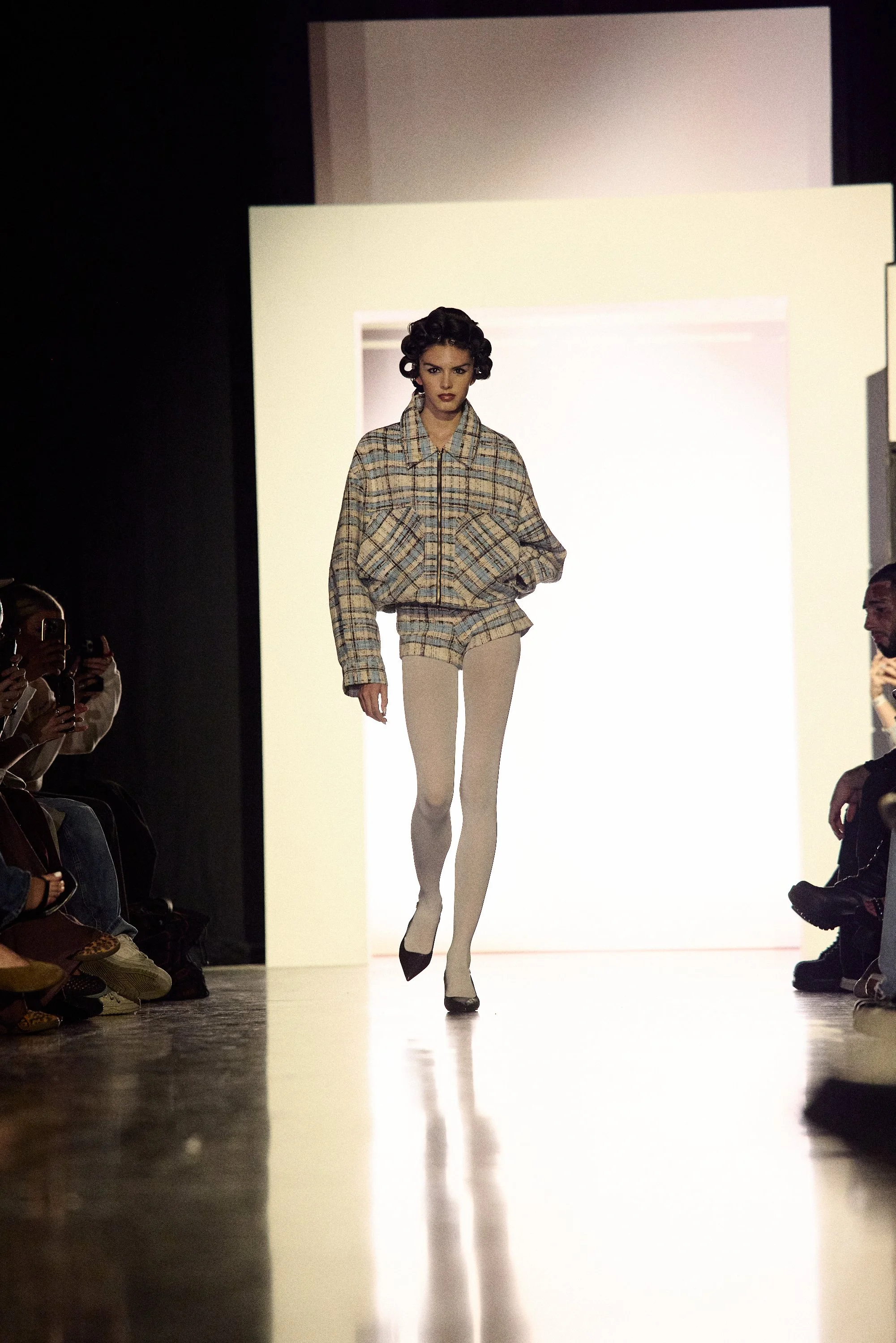 MakeitWet_MakuniaUgly_26_Runway1_by_Ines_Bahr_for_MFW 20 (1).jpg