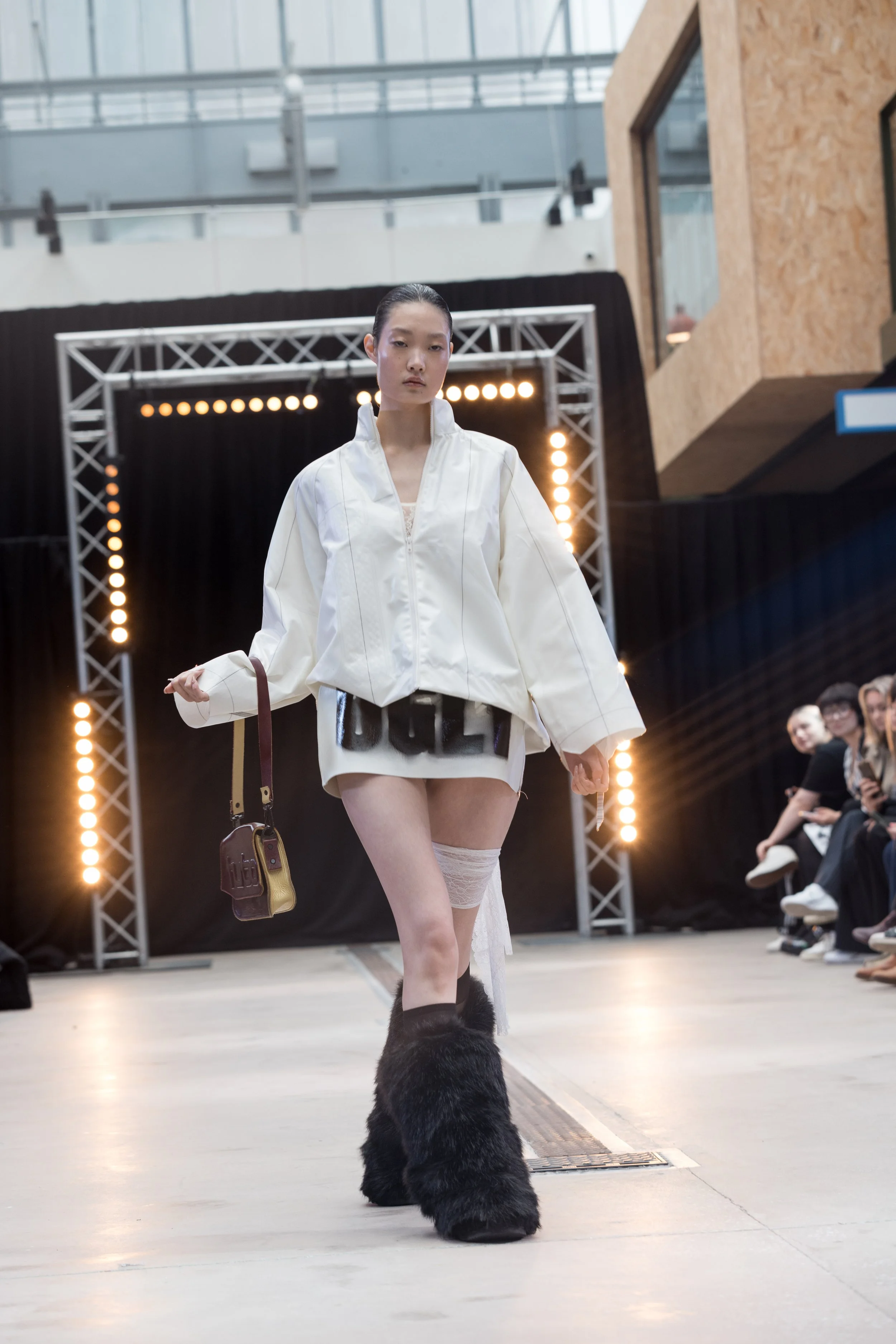 2025_mfw_ macunia uglzyrunway- inesbahr-24 copy.jpg