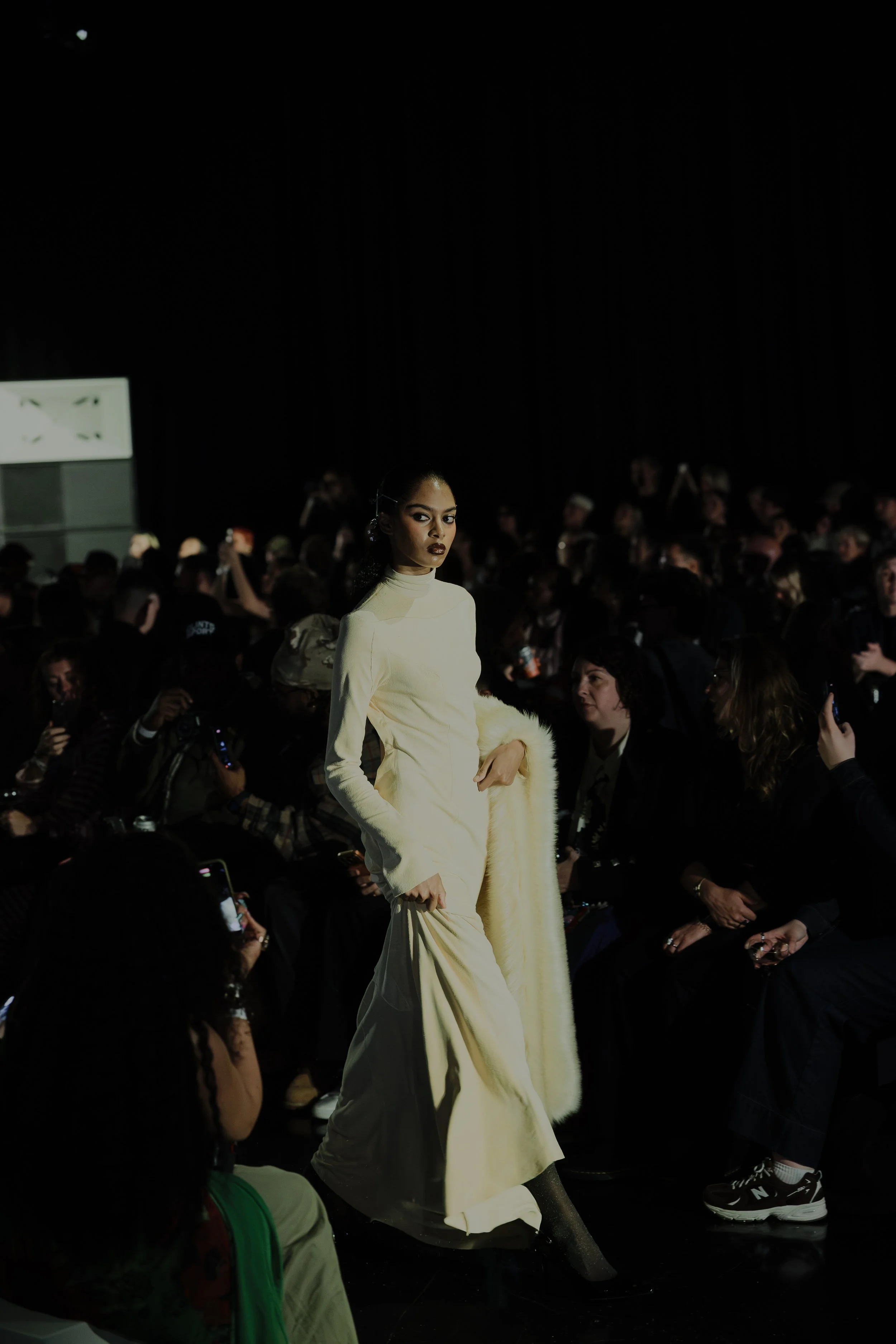 MakeItWet-MancuniaUgly-Runway-by-@JodyHartley_Photos-for-MFW--2164.jpg