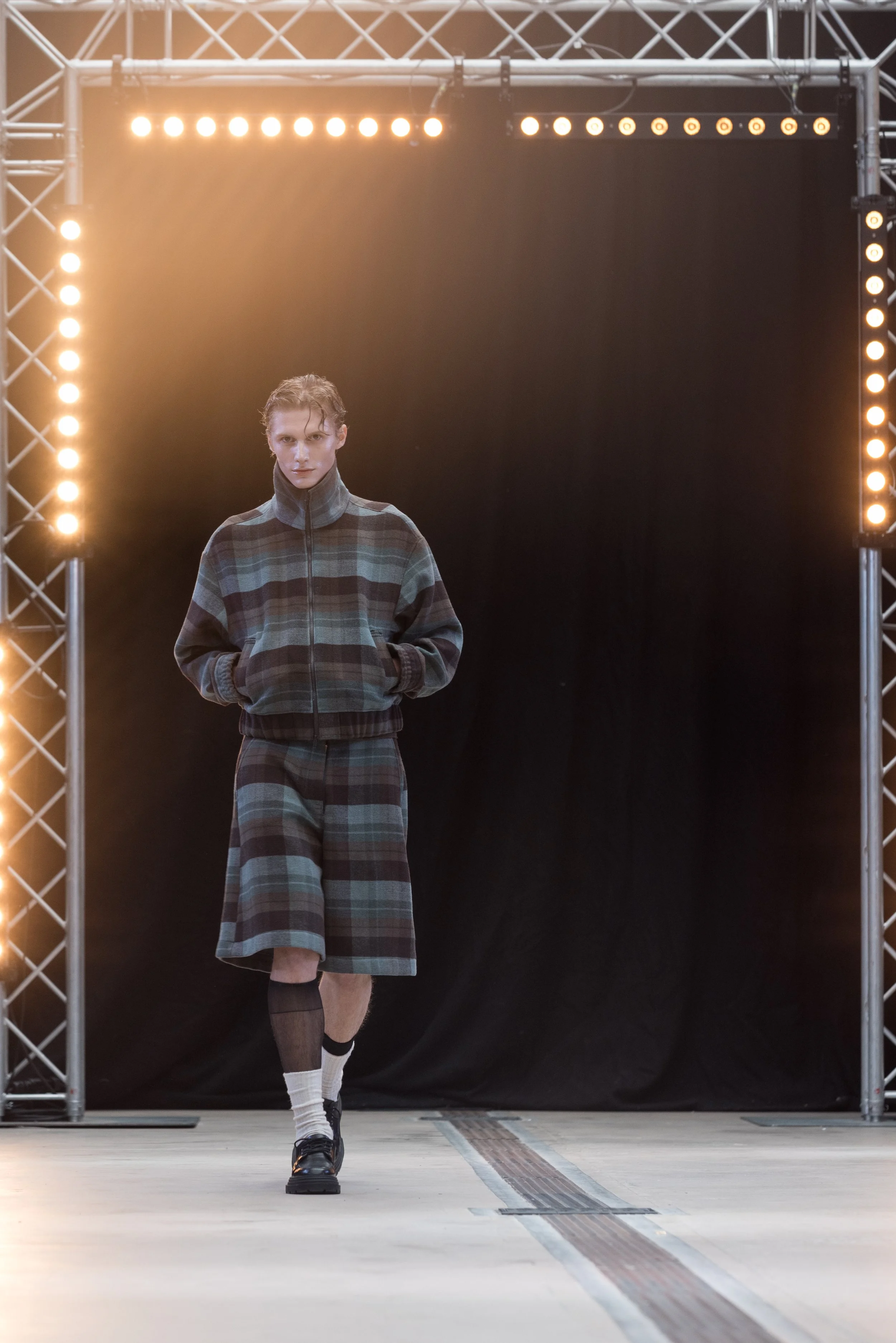 2025_mfw_ macunia uglzyrunway- inesbahr-11.jpg