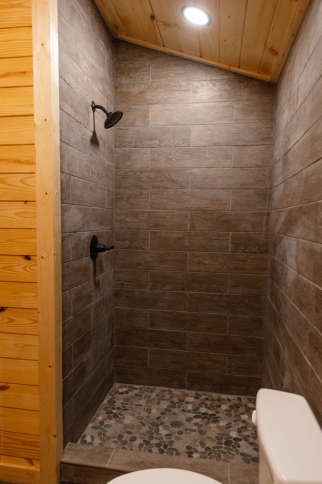 contractor in Whittier nc