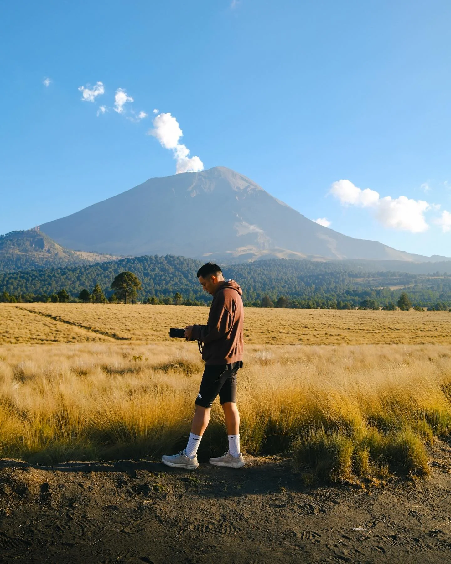 More vids on the way. ✌🏾👨🏽&zwj;🍳

#fujifilm #xe5 #redkomodo