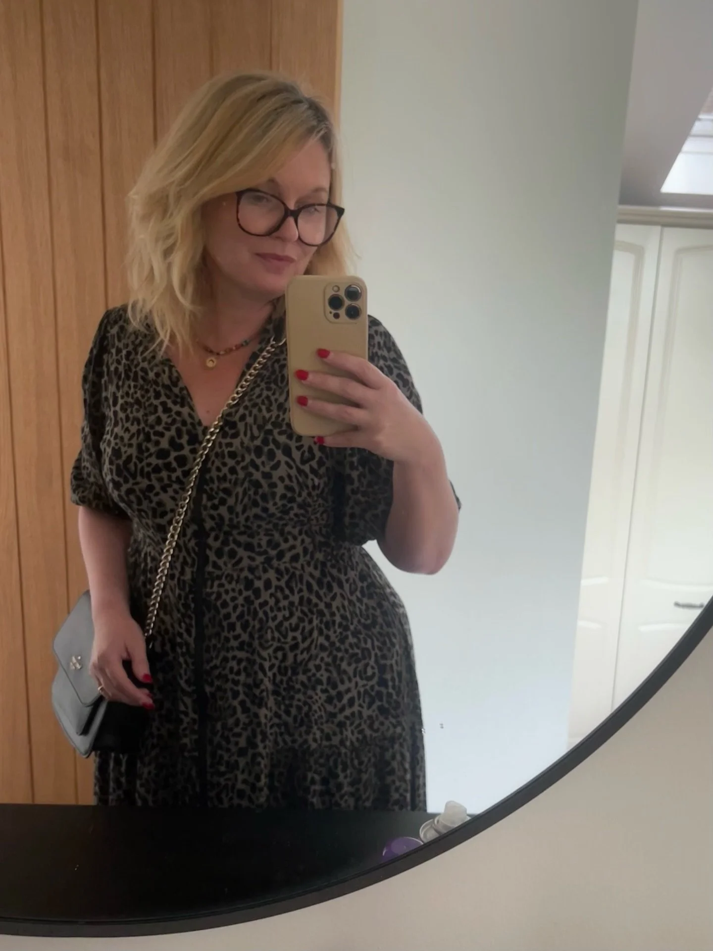 May in 📸 

From launching my website to Millie&rsquo;s 21st birthday, heading to Accountex in London, client meals out and having a new beast of a bbq! The most gorgeous hot weather along with a bit of bookkeeping whilst heading to Wales. It&rsquo;s