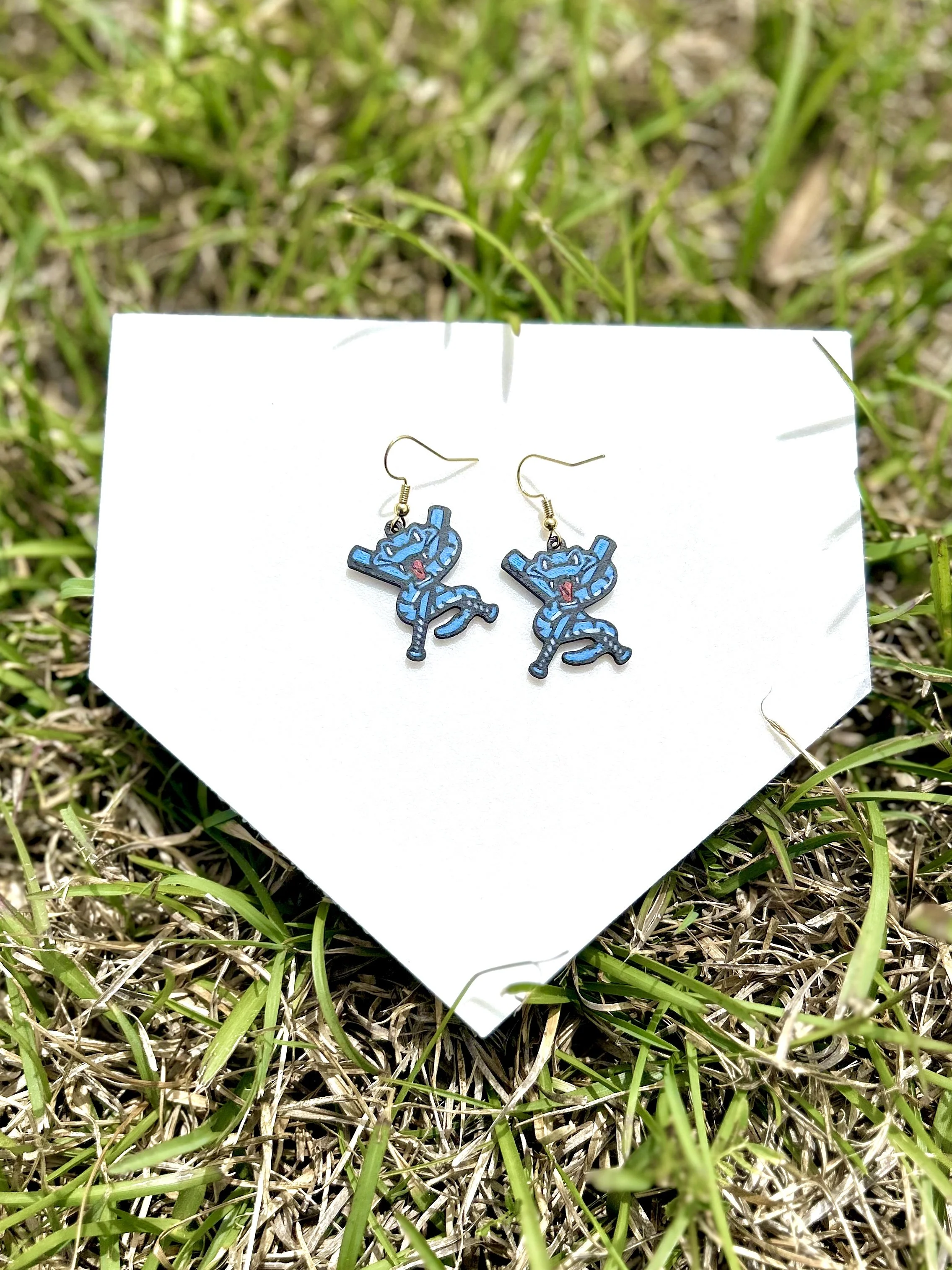 Baller Earrings - Venom