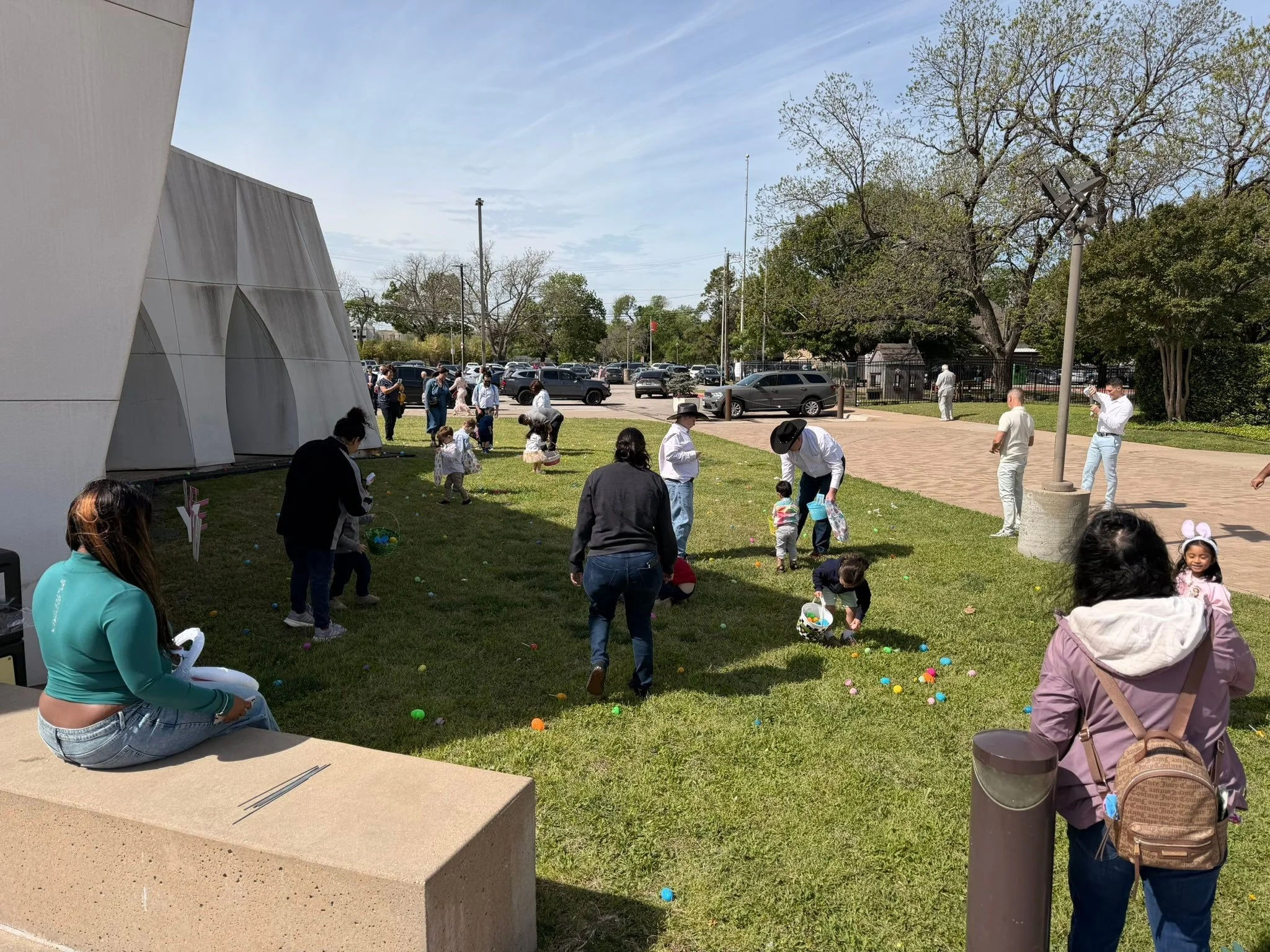 On this Resurrection Sunday Cathedral of Hope had an Easter egg hunt not only for our kids but also the kids in our community. Proclaiming Christ through faith, hope, and love!