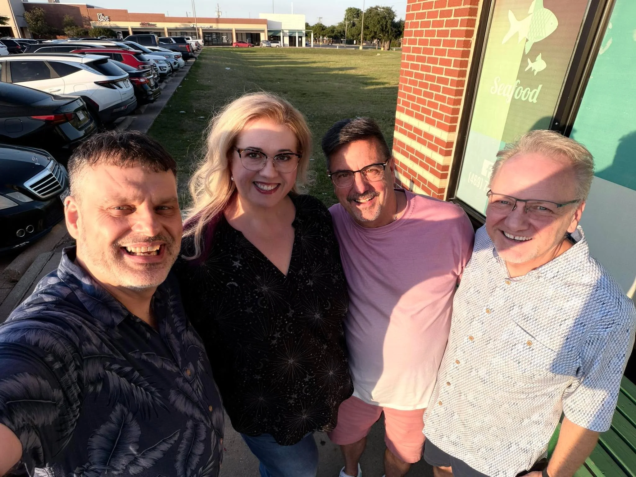 Dinner with these lovelies! Metsy Rose Kevin Moshinski L. Michael Henderson
